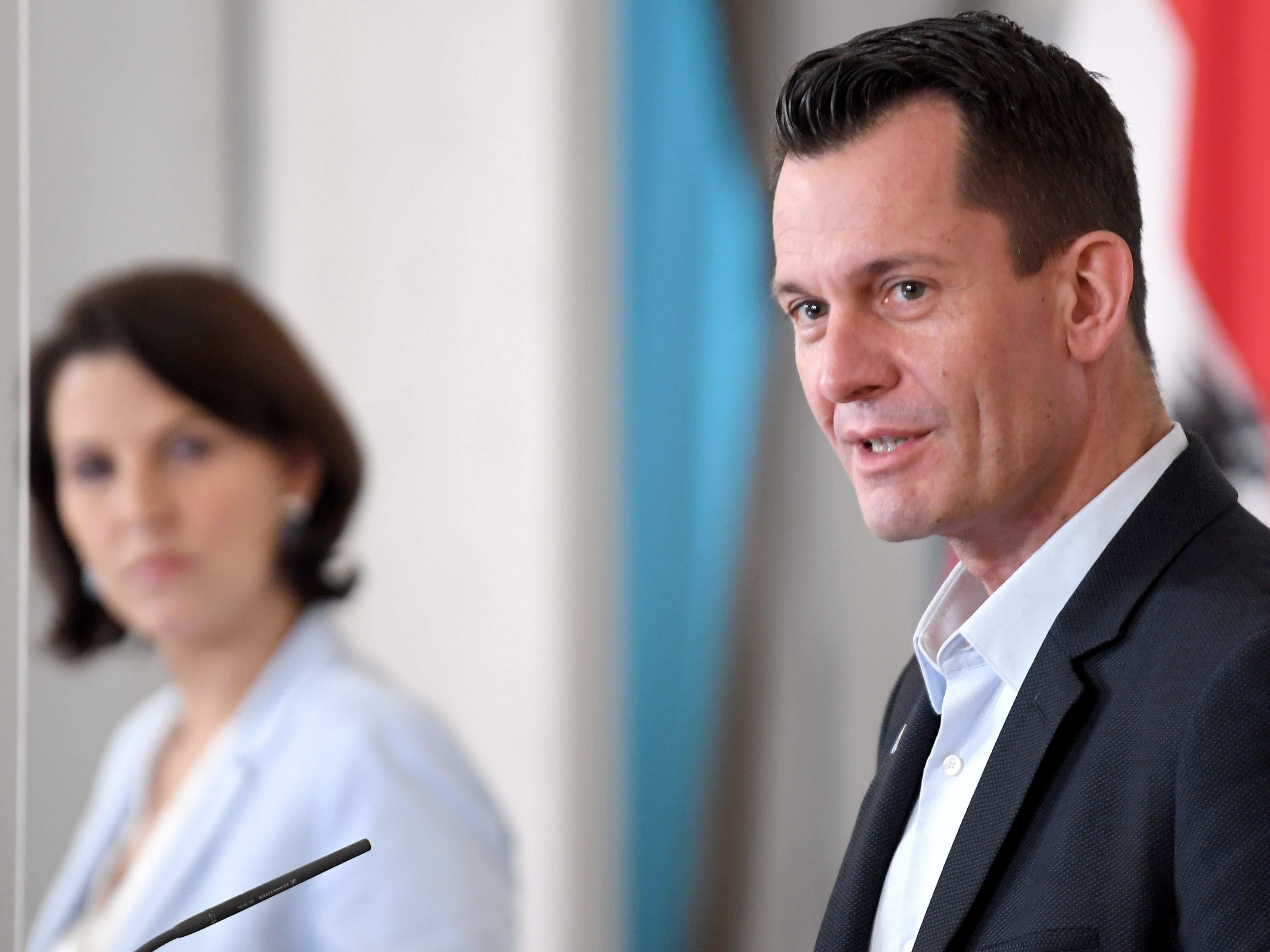 Die Regierung hat sich an die Impfpflicht herangetastet.