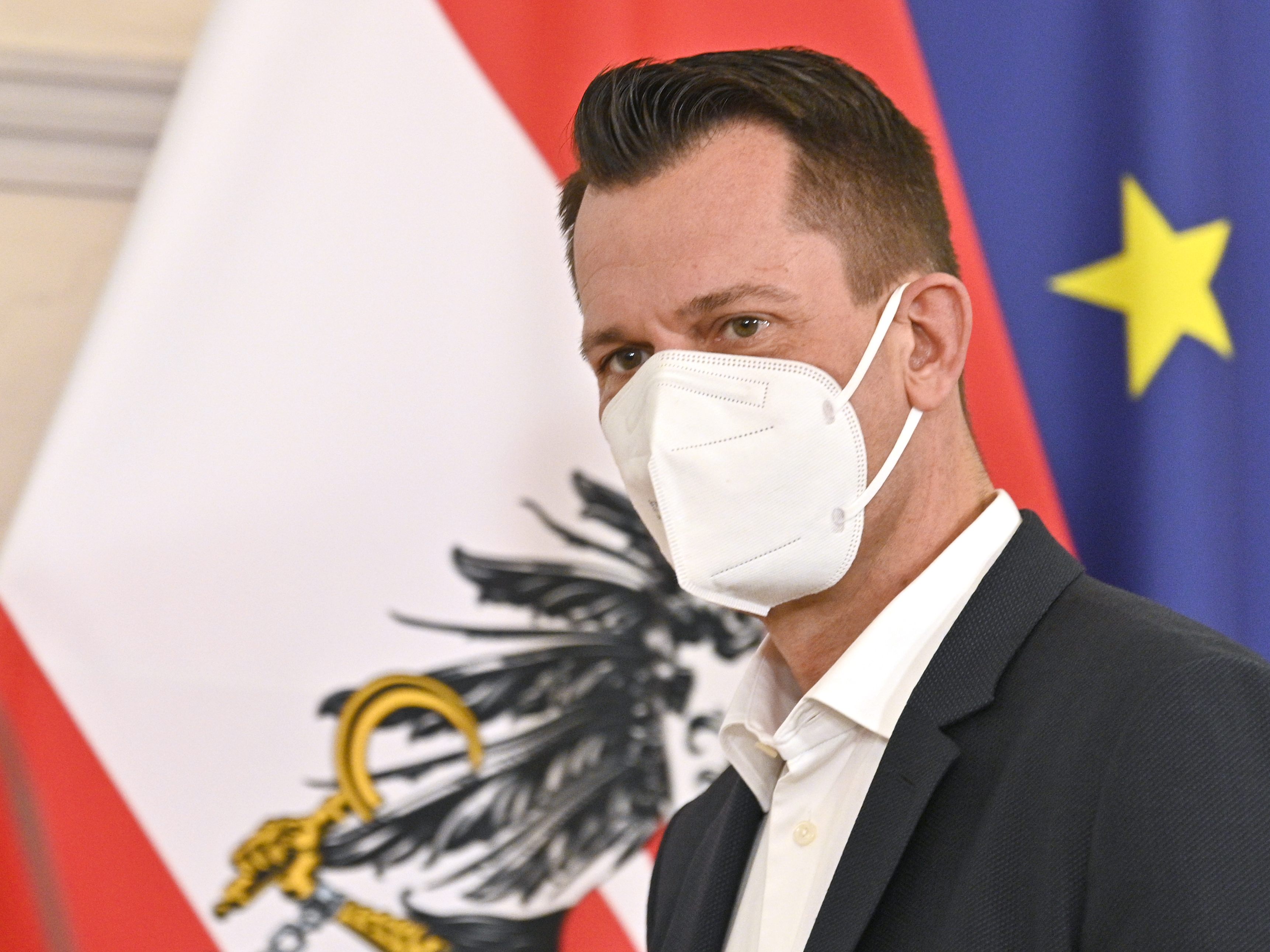 Corona-Gipfel mit OÖ und Salzburg: Minister Mückstein will Druck machen.