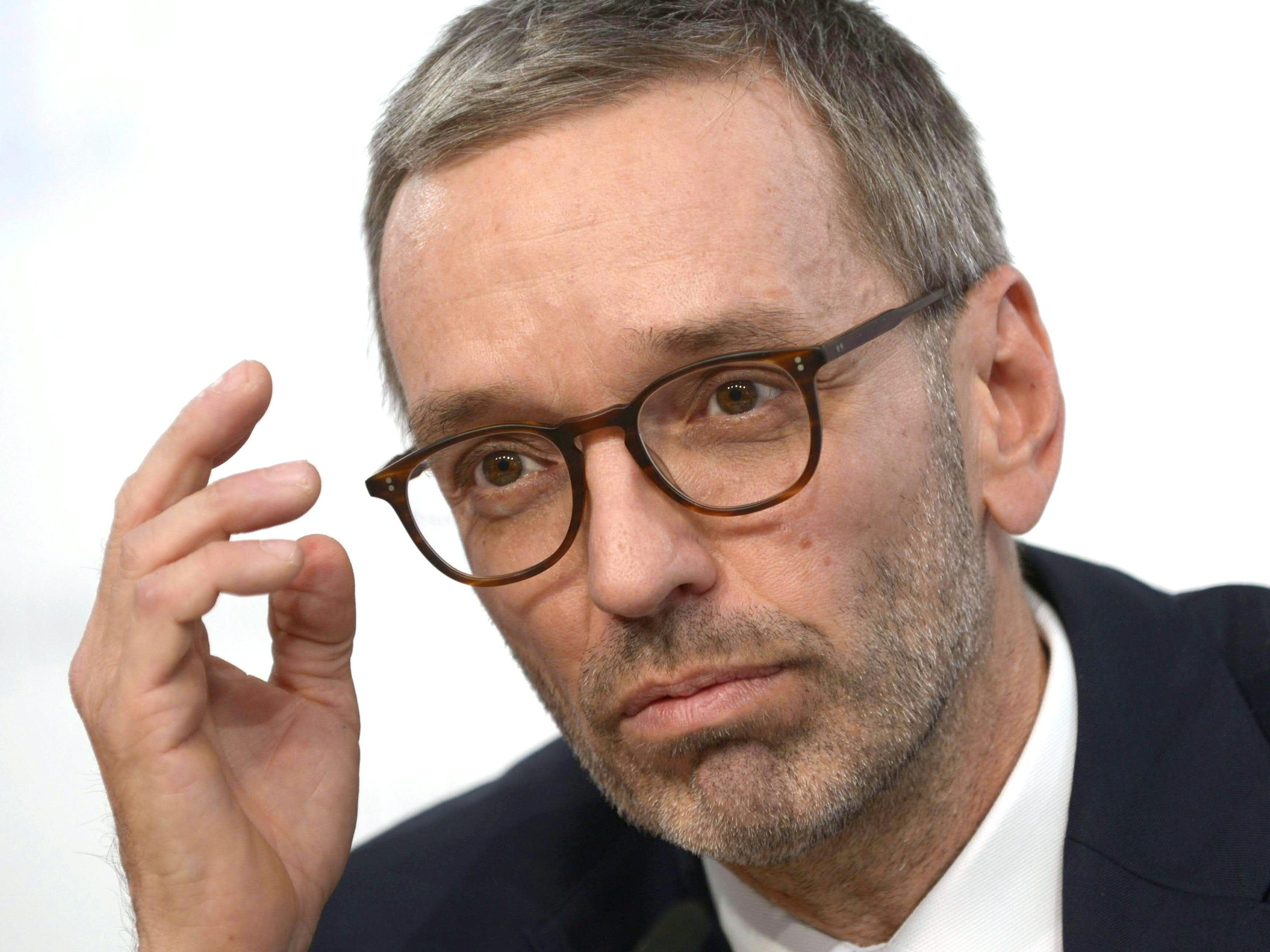 FPÖ-Chef Herbert Kickl wurde positiv auf das Cornavirus getestet.