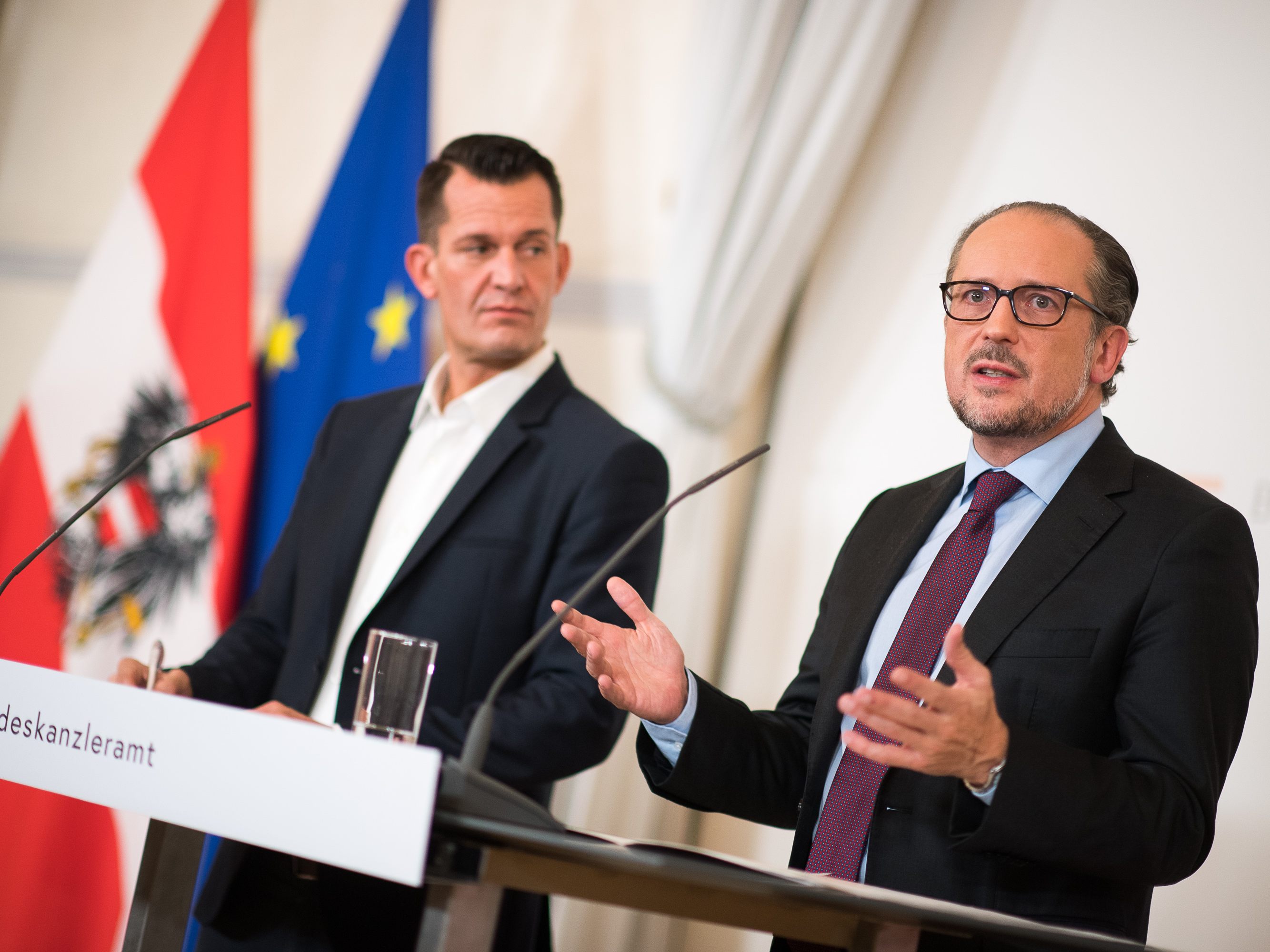 Die Regierung verkündet einen Lockdown für Ungeimpfte in Österreich.
