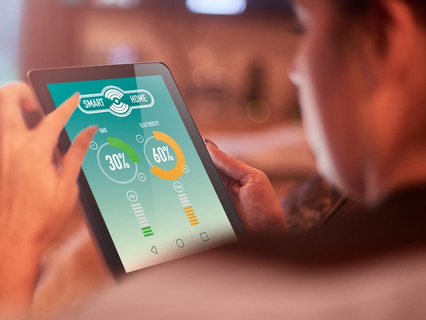Knapp 93 Prozent der österreichischen Wohnbevölkerung im Alter zwischen 16 und 74 Jahren haben das Internet heuer in den vergangenen drei Monaten vor der Befragung (von April bis Juni 2021) durch die Statistik Austria genutzt.