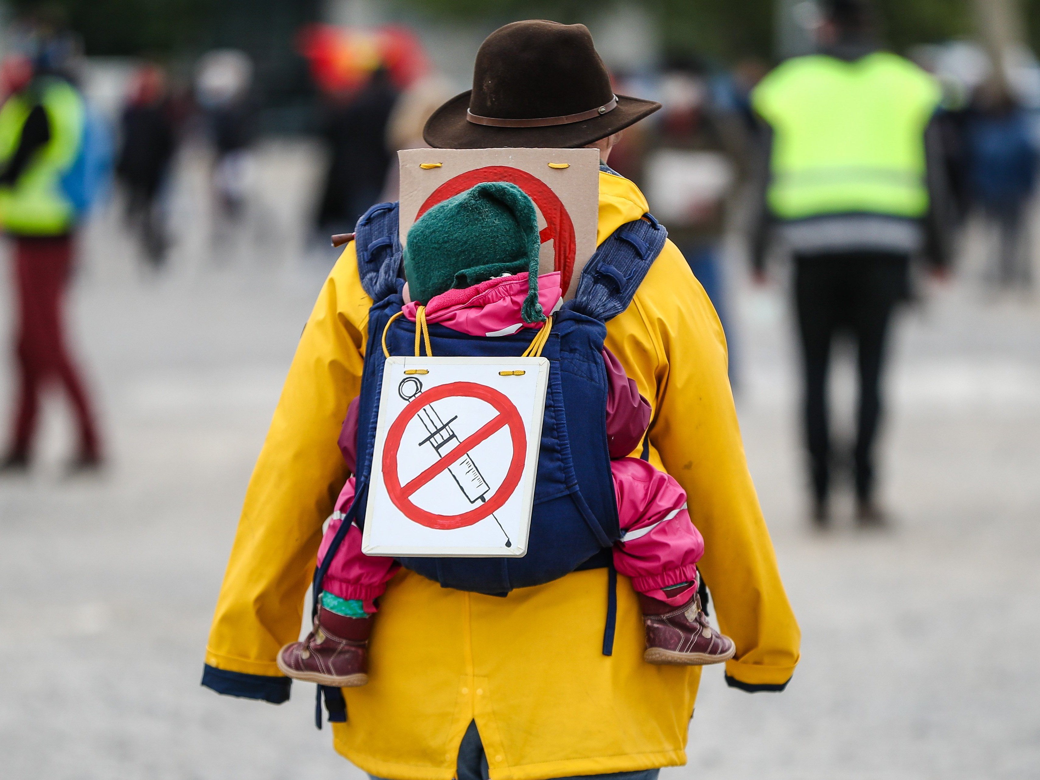 Wenn die Corona-Impfpflicht kommt, sollen Verweigerer Strafen drohen.