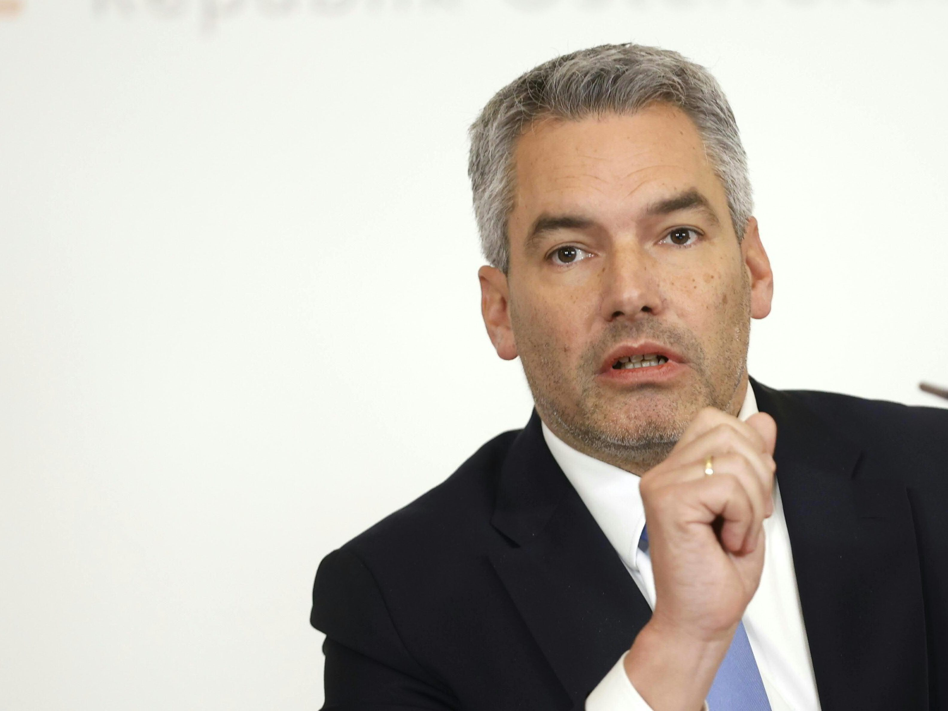 Kanzler Nehammer spricht sich erneut für die Impfpflicht aus.
