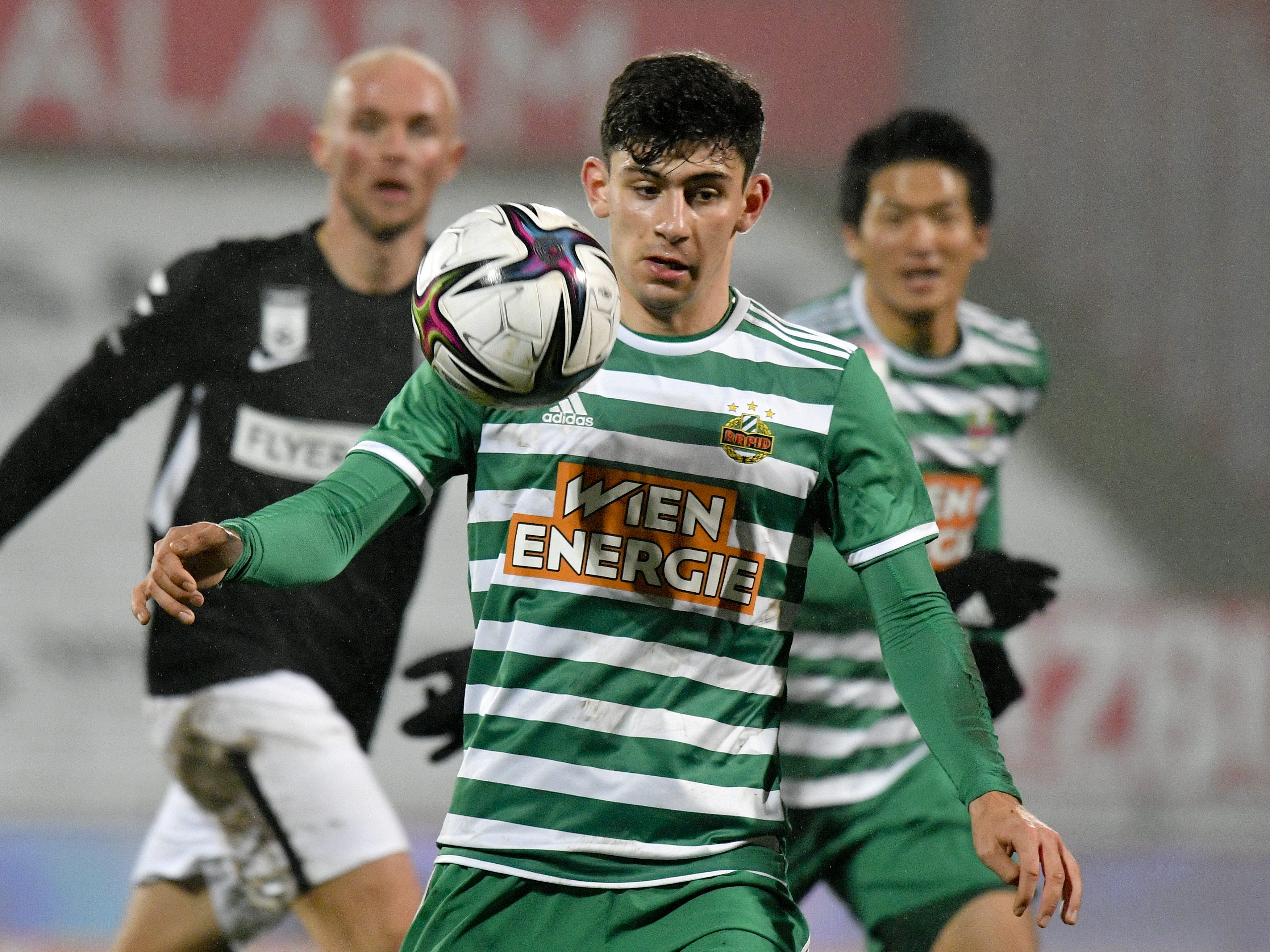 Rapid-Fans dürfen sich freuen: Yusuf Demir kehrt vom FC Barcelona zurück in die Fußball-Bundesliga.