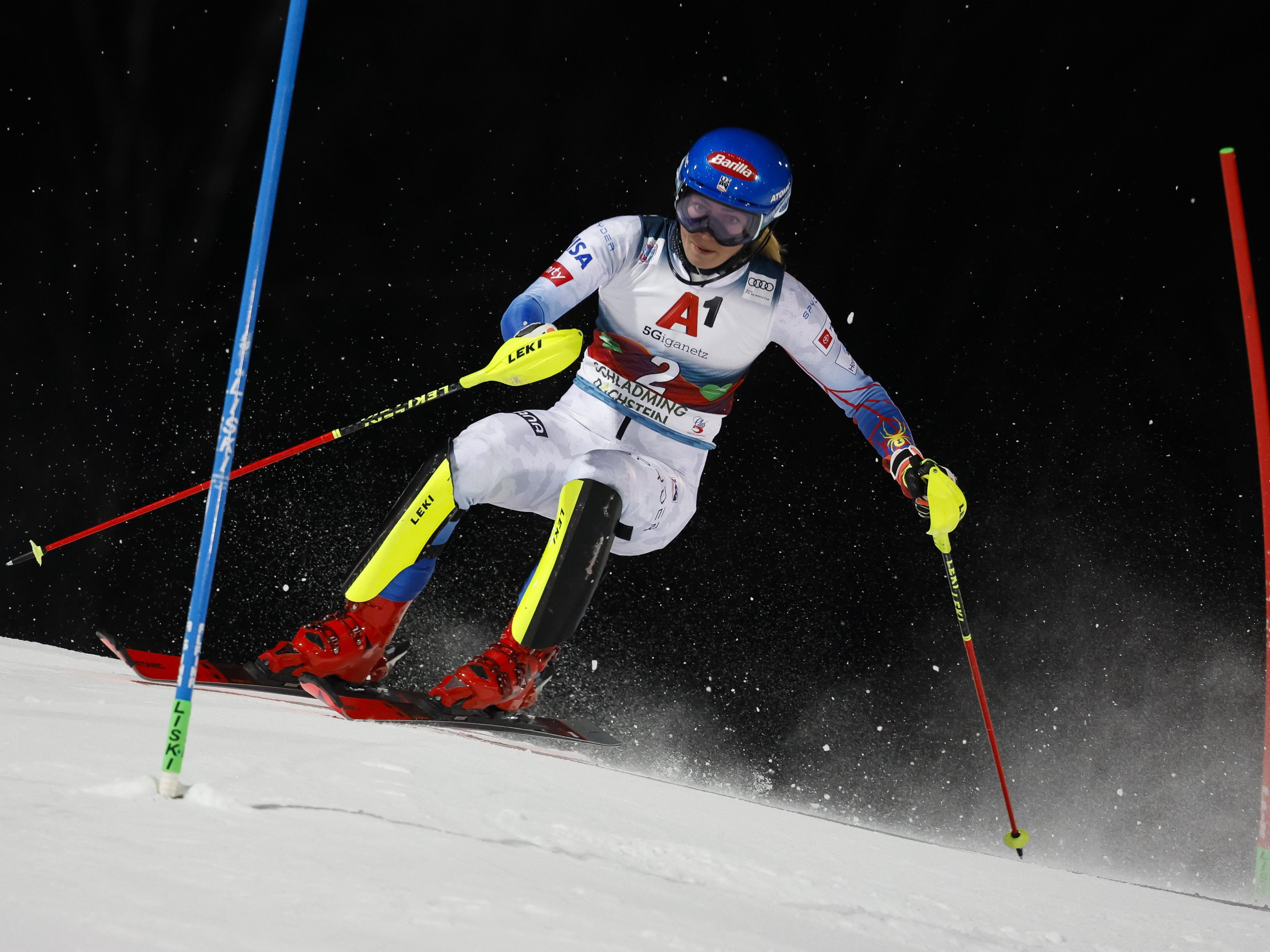 Mikaela Shiffrin holte sich mit Laufbestzeit im 2. Durchgang den Sieg in Schladming.