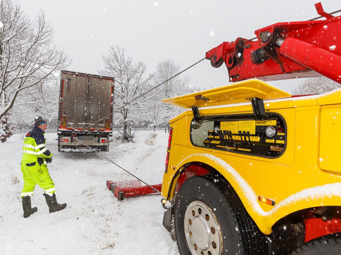 Lkw-Unfall auf S16 bei Bings.