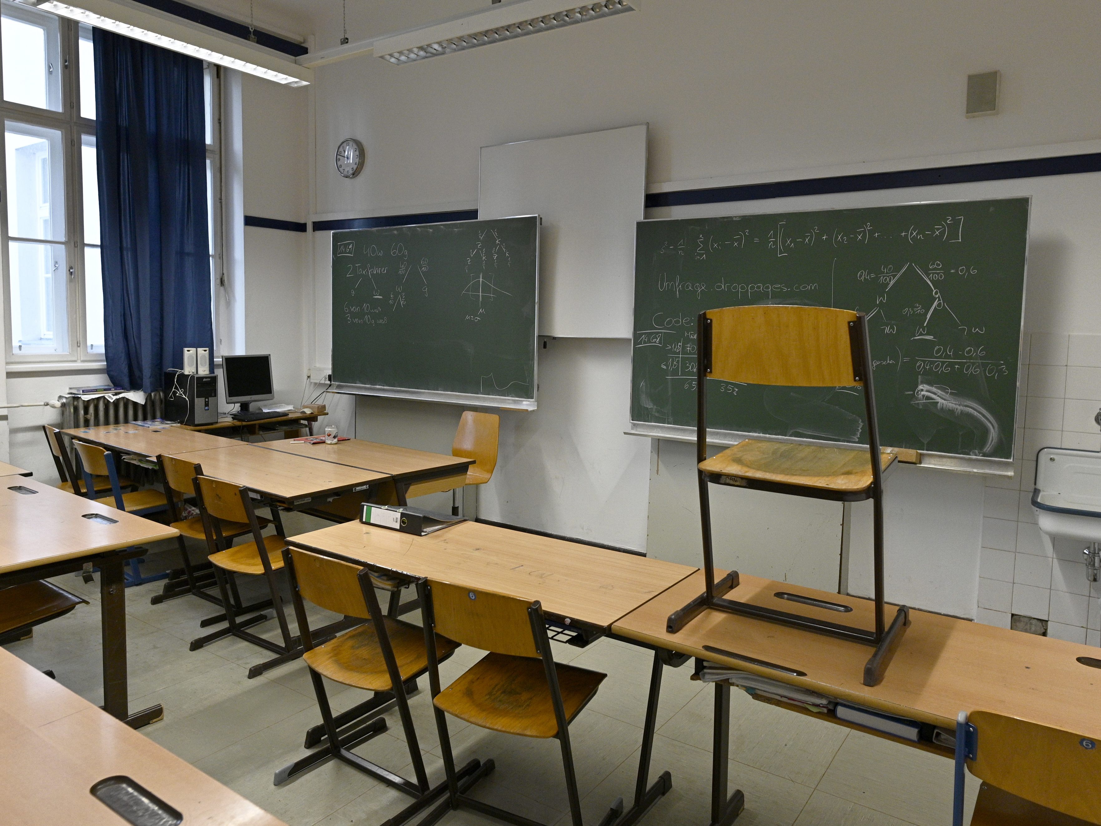 In Österreich gibt es aktuell über 1.000 geschlossene Schulklassen.