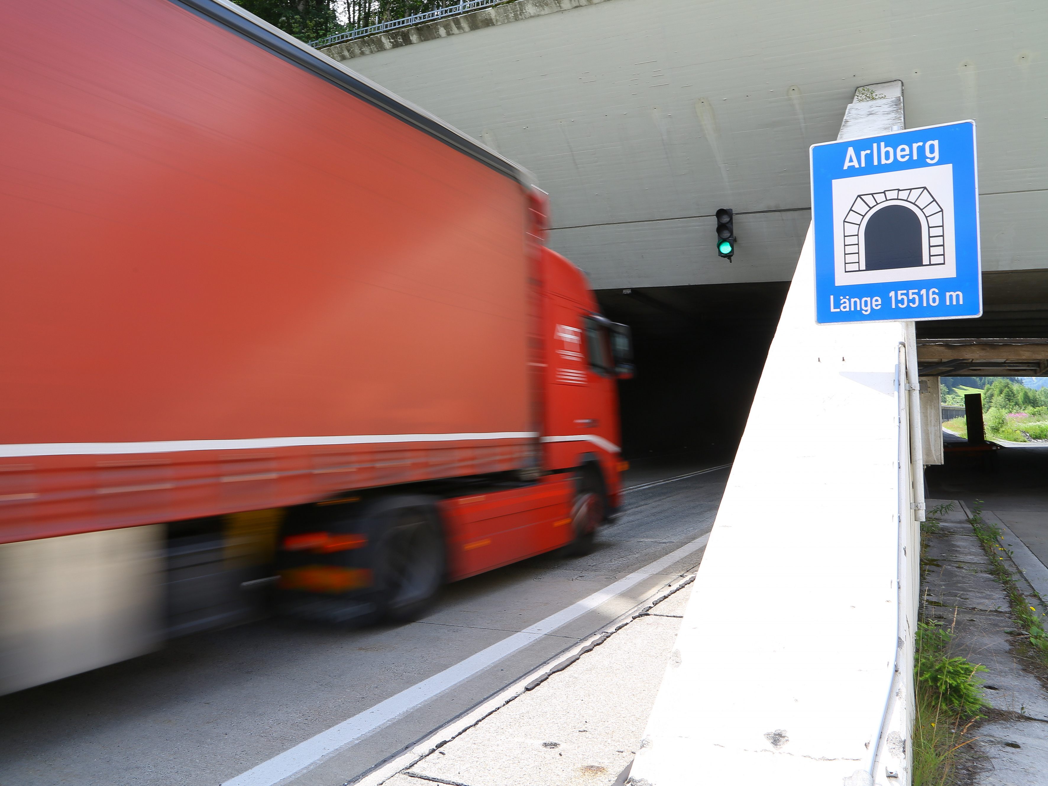 Tunnelsperren auf die Jahre 2023 und 2024 verschoben