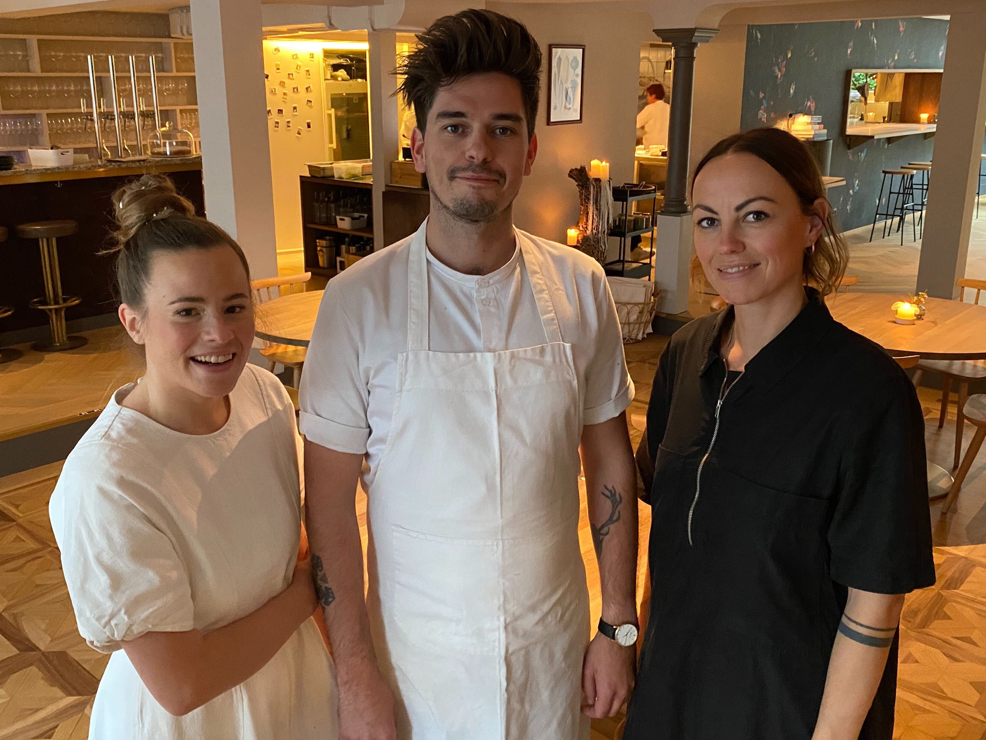 Milena Broger, Erik Pedersen und Theresa Feurstein (v.l.n.r.) vom Restaurant Weiss in Bregenz.