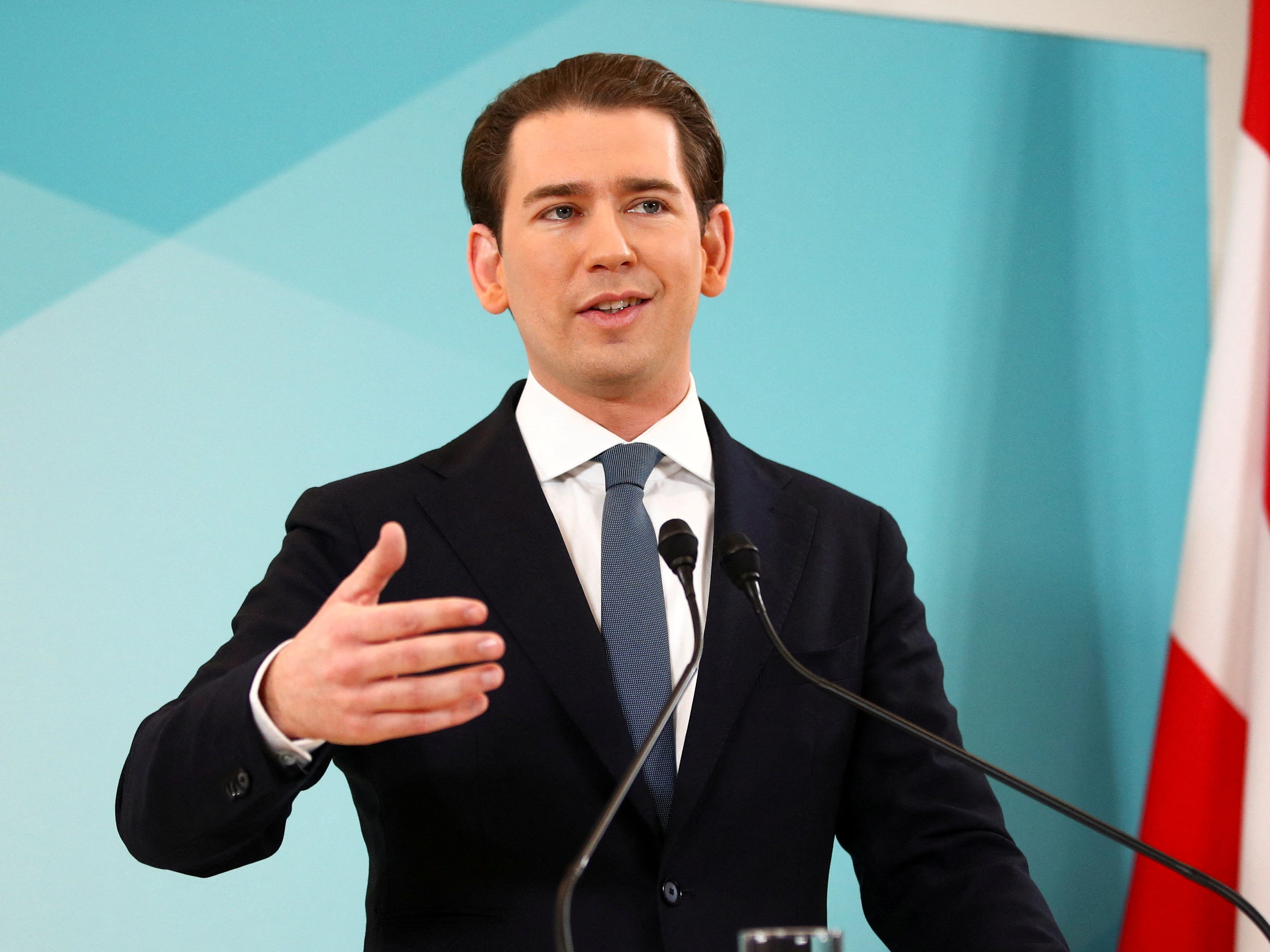 Ex-ÖVP-Chef Kurz tritt am Parteitag auf und dementiert Rückkehr