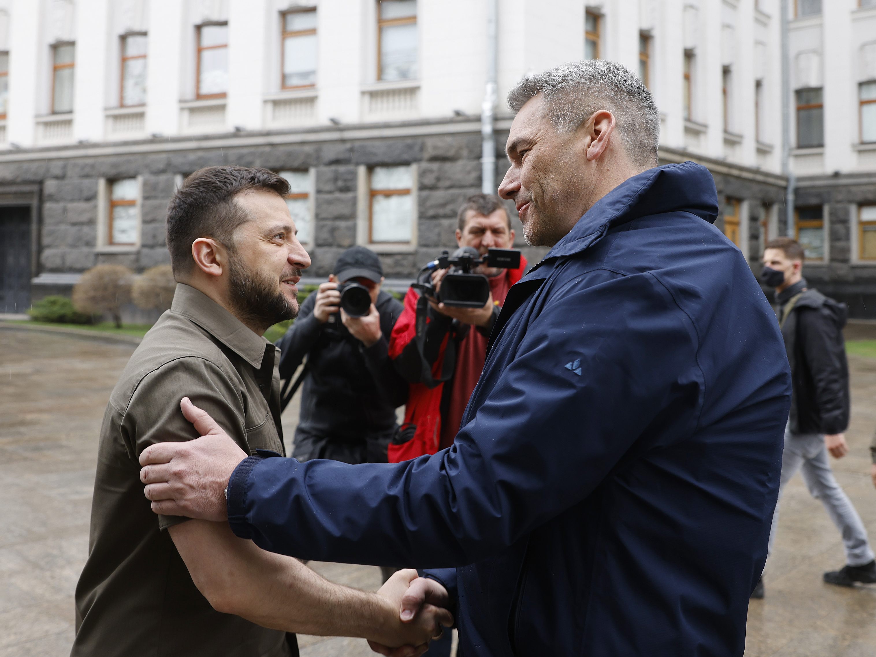Bundeskanzler Nehammer traf den ukrainischen Präsidenten Selenskyj in Kiew.