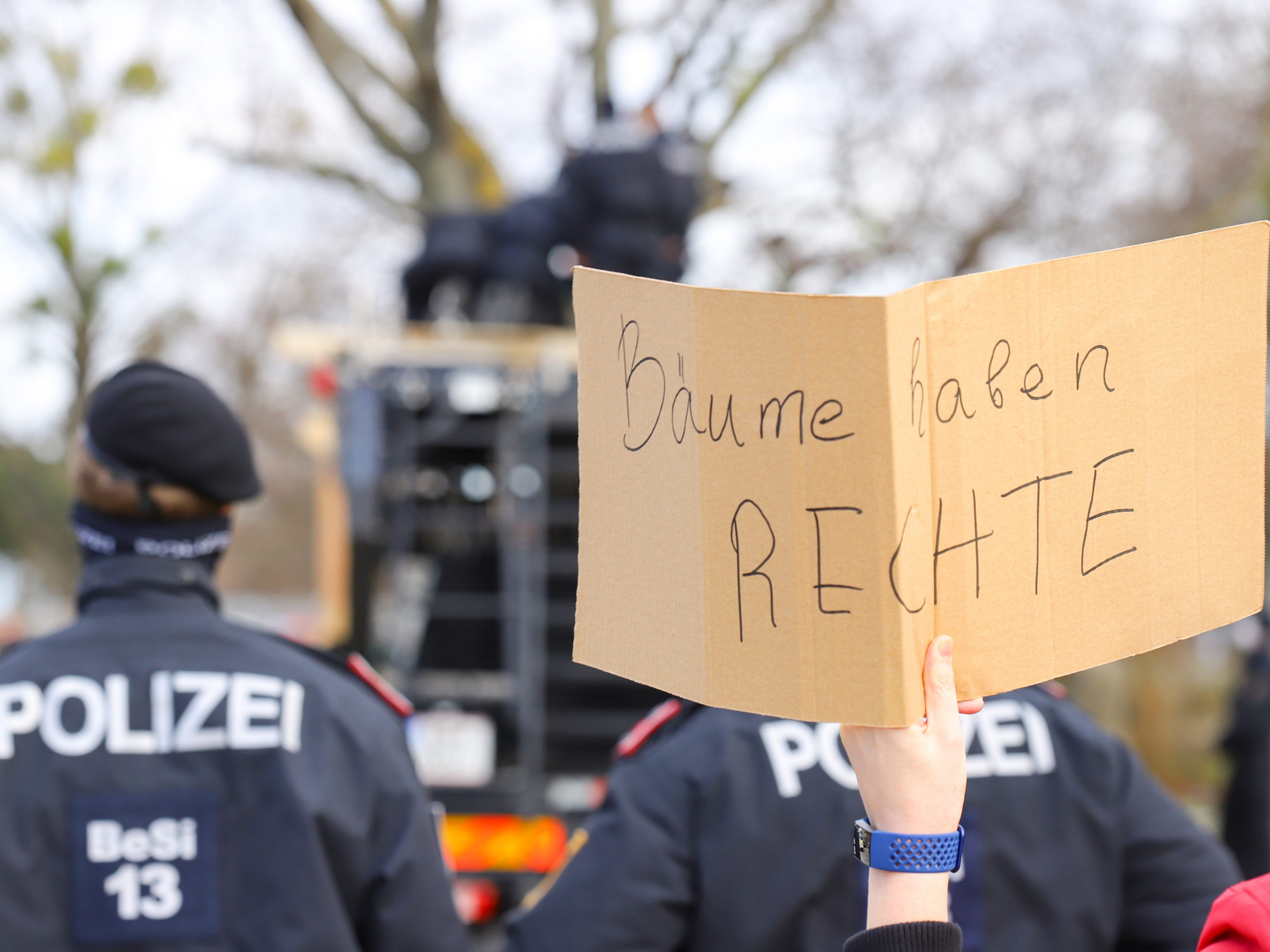 Stadtstraße: In Wien-Donaustadt kommt es zu einer Räumung des Protestcamps.
