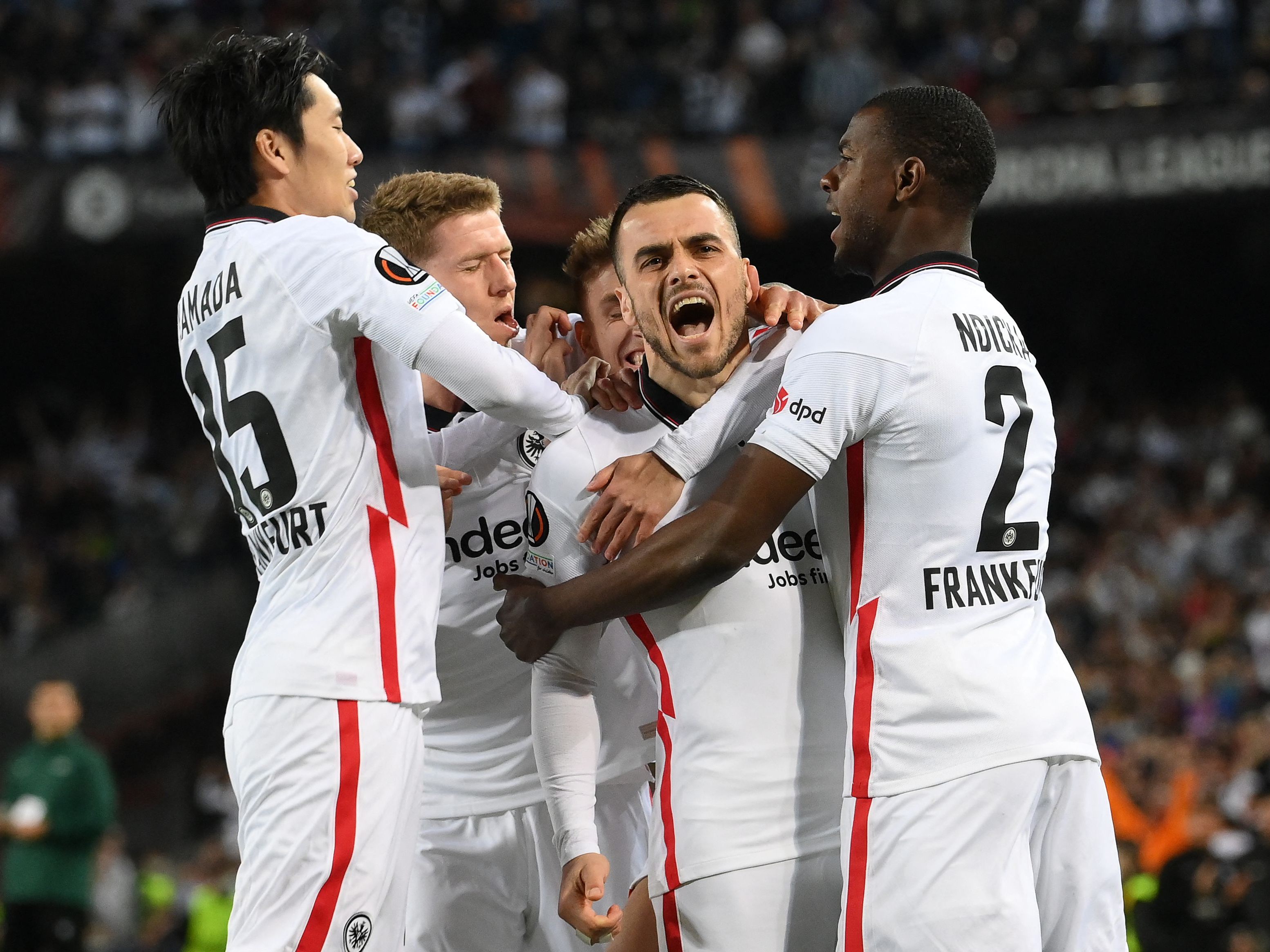 Filip Kostic und Co. feierten einen hochverdienten Sieg in Barcelona.