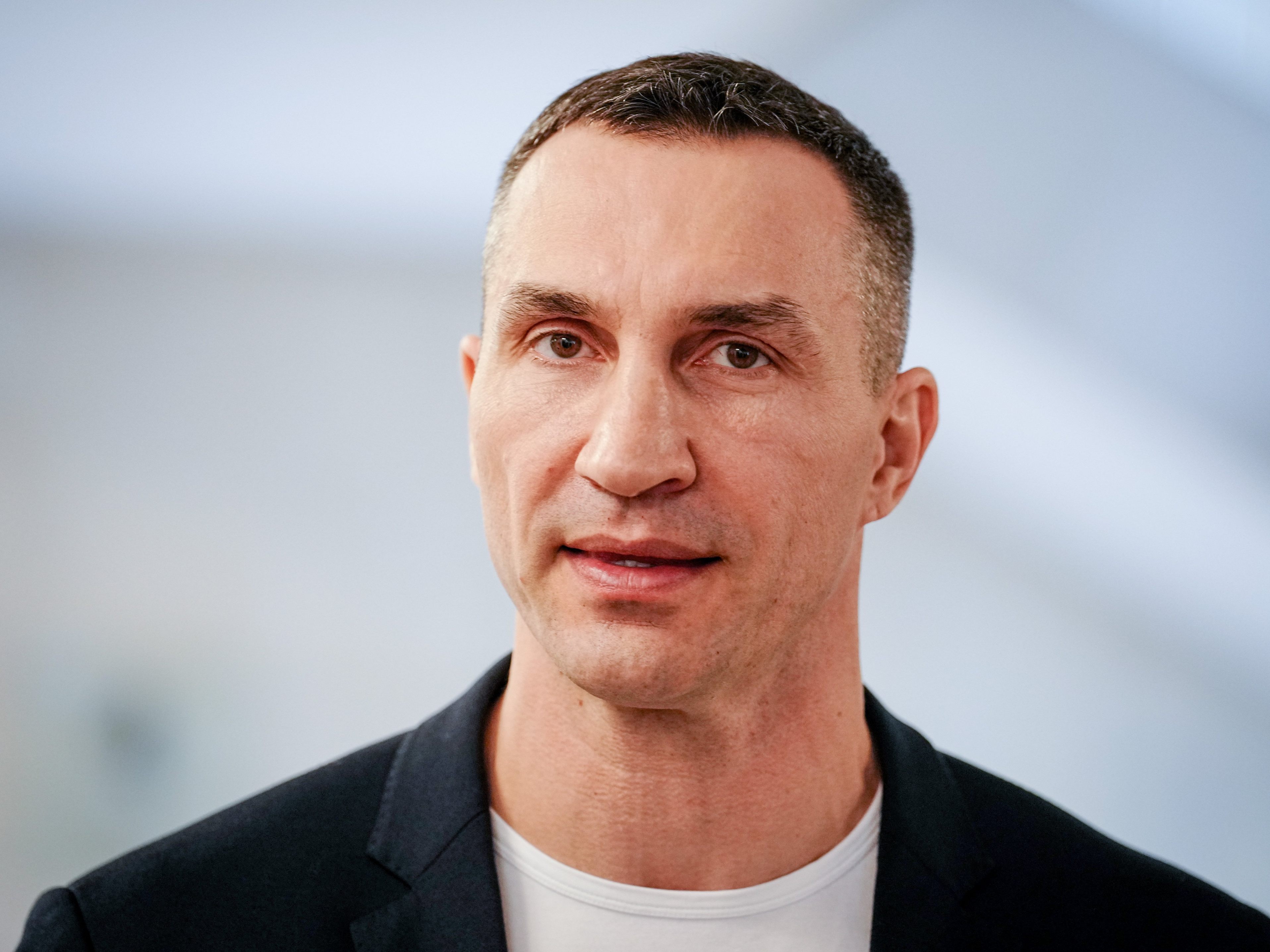 Kritik an dem Offenen Brief kommt von Wladimir Klitschko. Dessen Bruder ist Bürgermeister von Ukraines Hauptstadt Kiew.