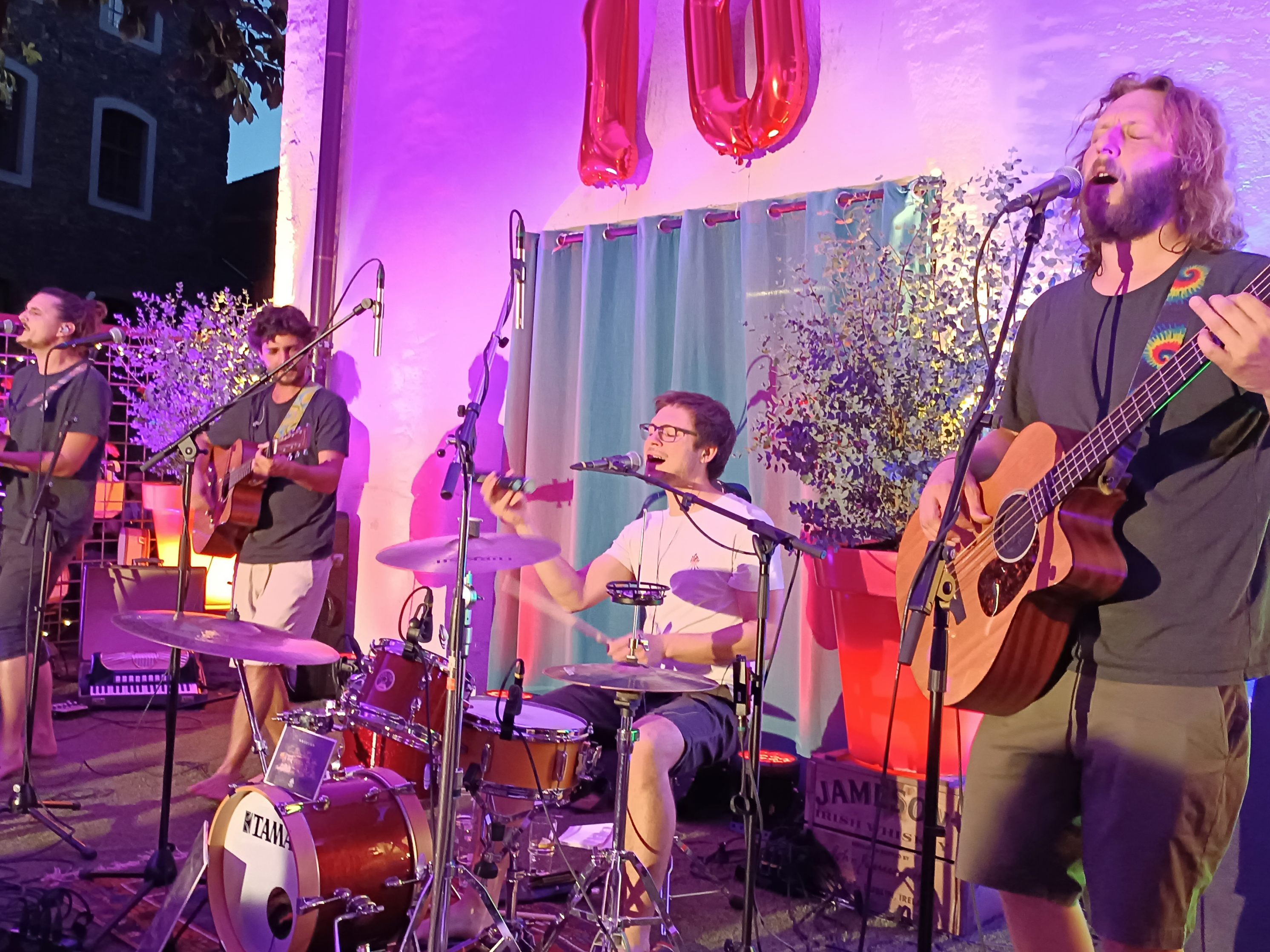 "Kurzfristig" rockten den bunt-Garten zur Jubiläumsfeier am Samstag