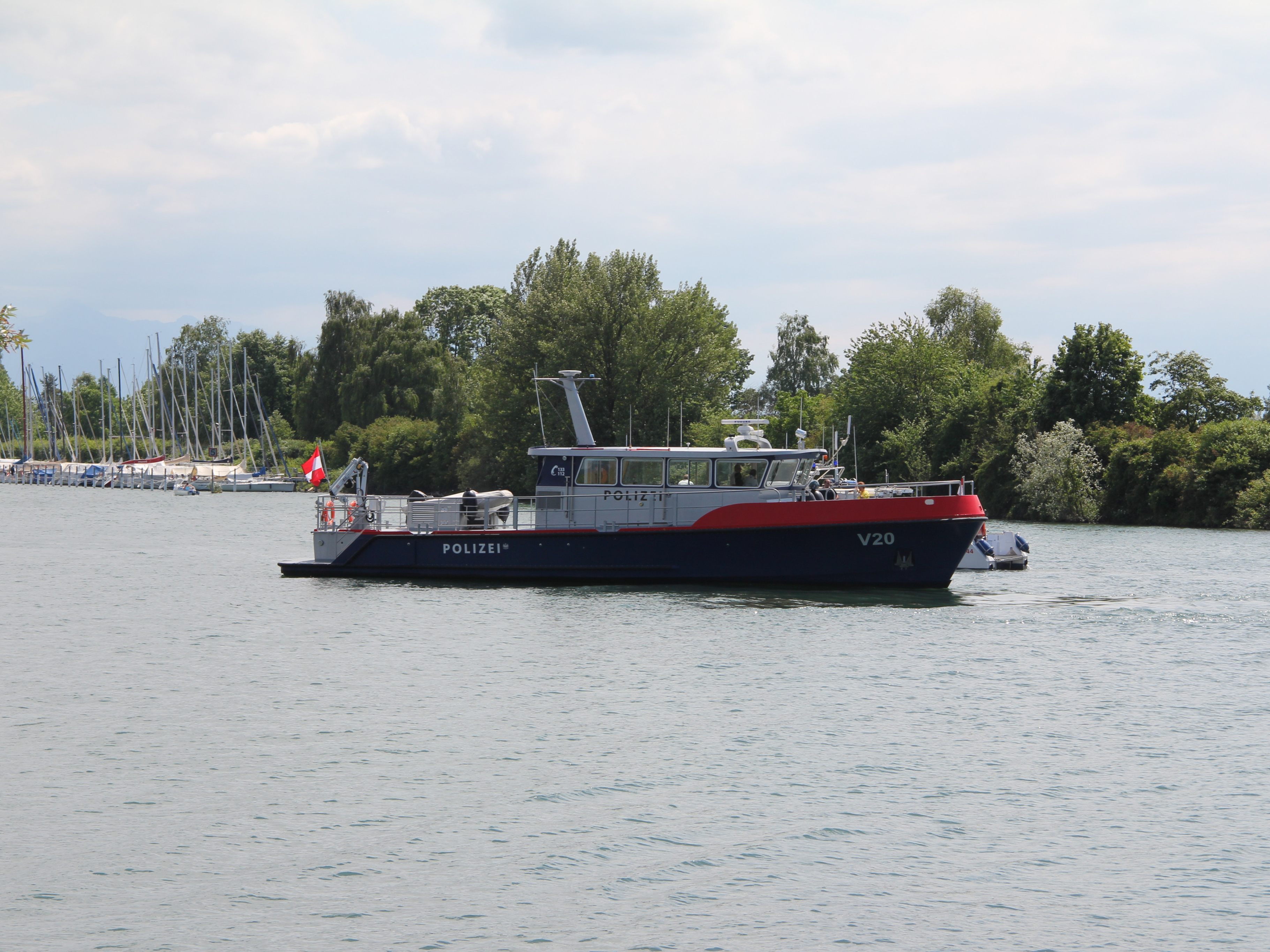 Alle Schiffsführer*innen und die jeweiligen Boote konnten schlussendlich unbeschadet in sichere Häfen gebracht werden.