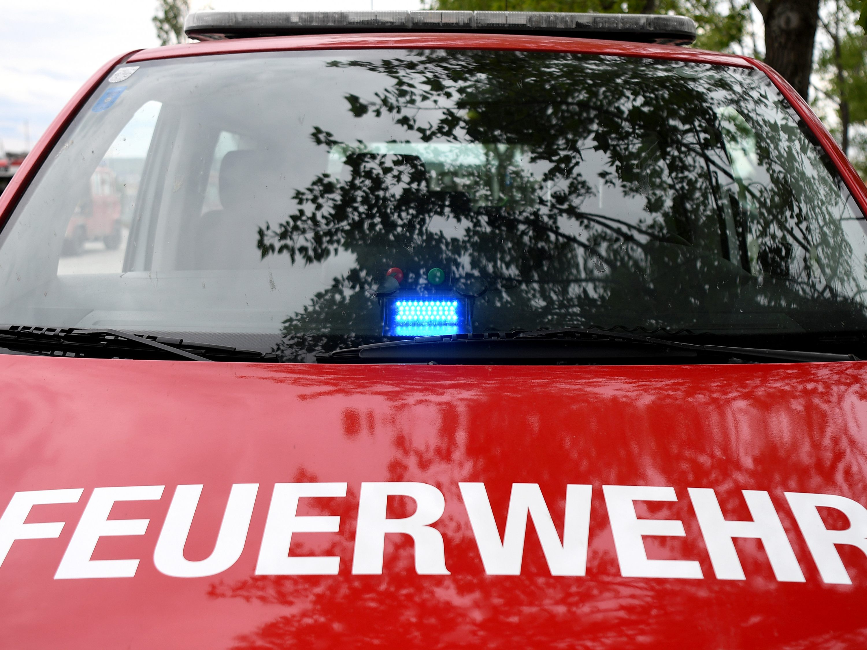 Ein Pkw geriet in Nüziders in Brand.
