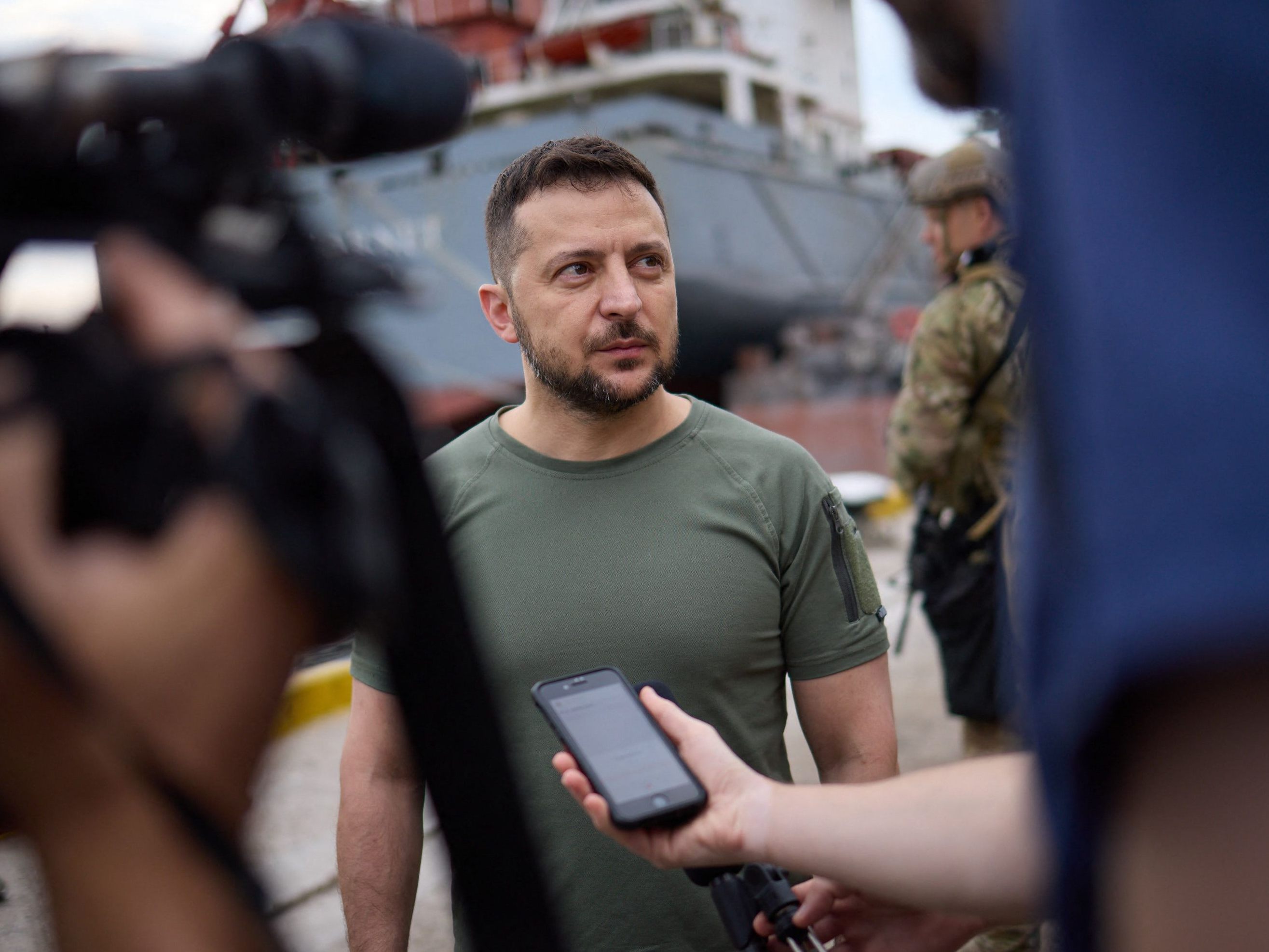 Der ukrainische Präsident Wolodymyr Selenskyj forderte die Menschena auf, das Gebiet Donezk zu verlassen.