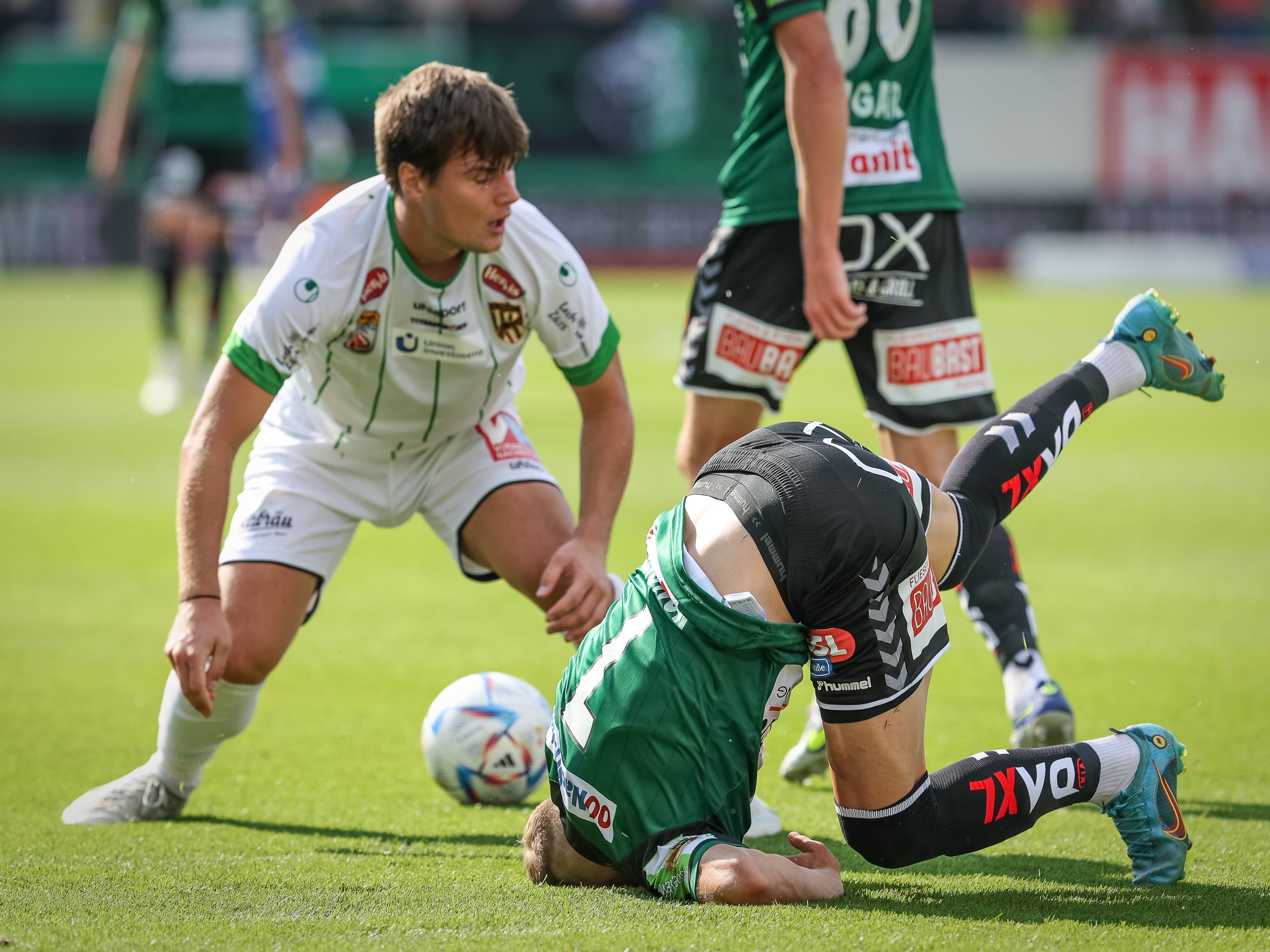 Anders als das Bild vermuten lässt, brachte die Austria den SV Ried heute nicht zu Fall.