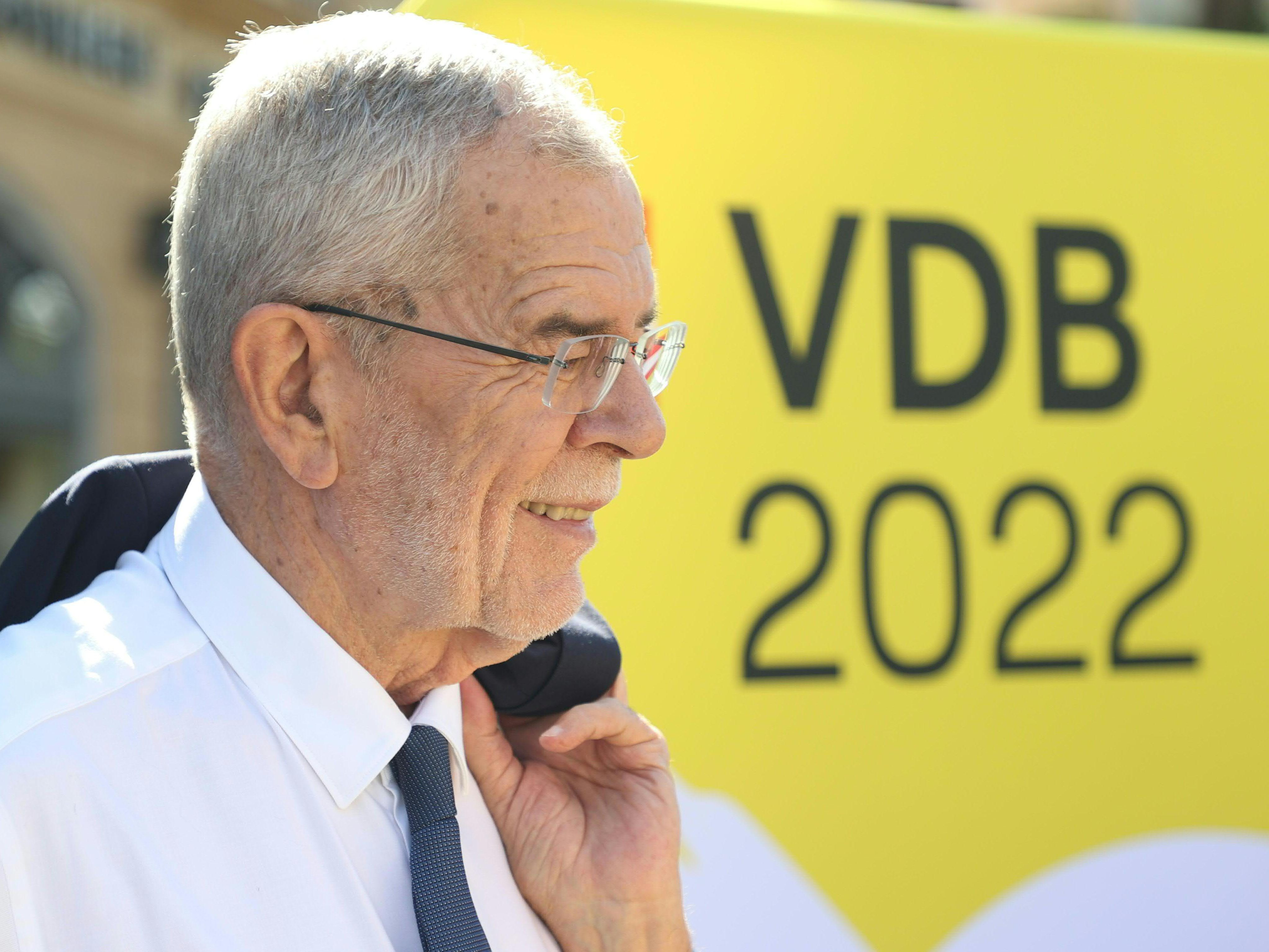 Bundespräsident Van der Bellen erklärte auf TikTok, der Unfall sei "nid a so wild gwest".