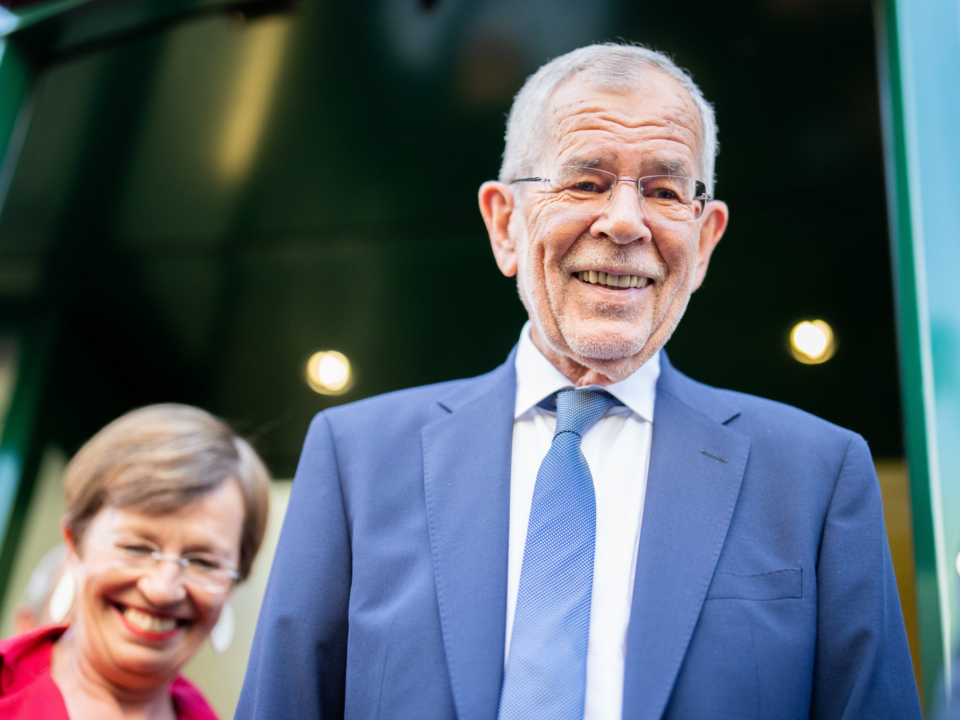 Bundespräsident Alexander Van der Bellen konnte nach einem Wanderunfall am Sonntag, bereits am Montag das Spital wieder verlassen.