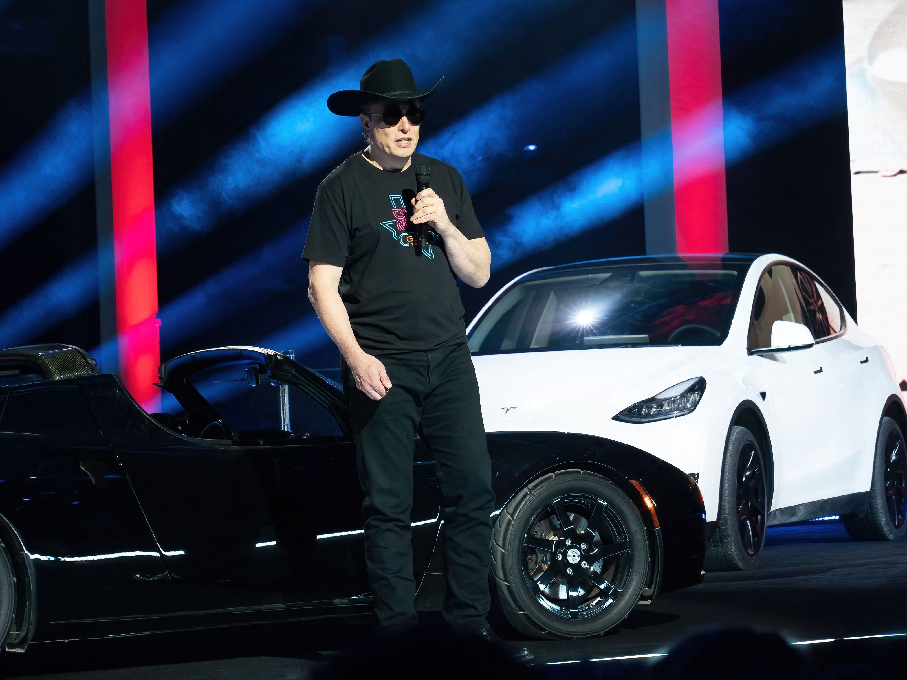 Musk hofft auf nötige Genehmigungen der Behörden in Europa und den USA