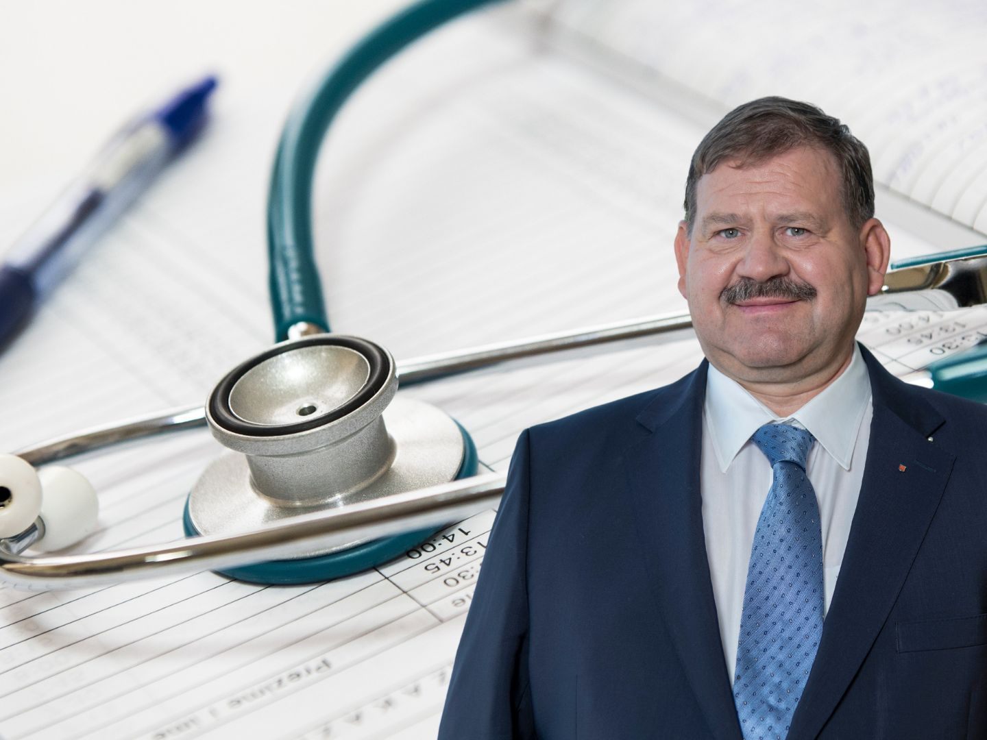 Gesundheitssprecher Dr. Hubert Kinz fordert schnelle und funktionierende Maßnahmen.