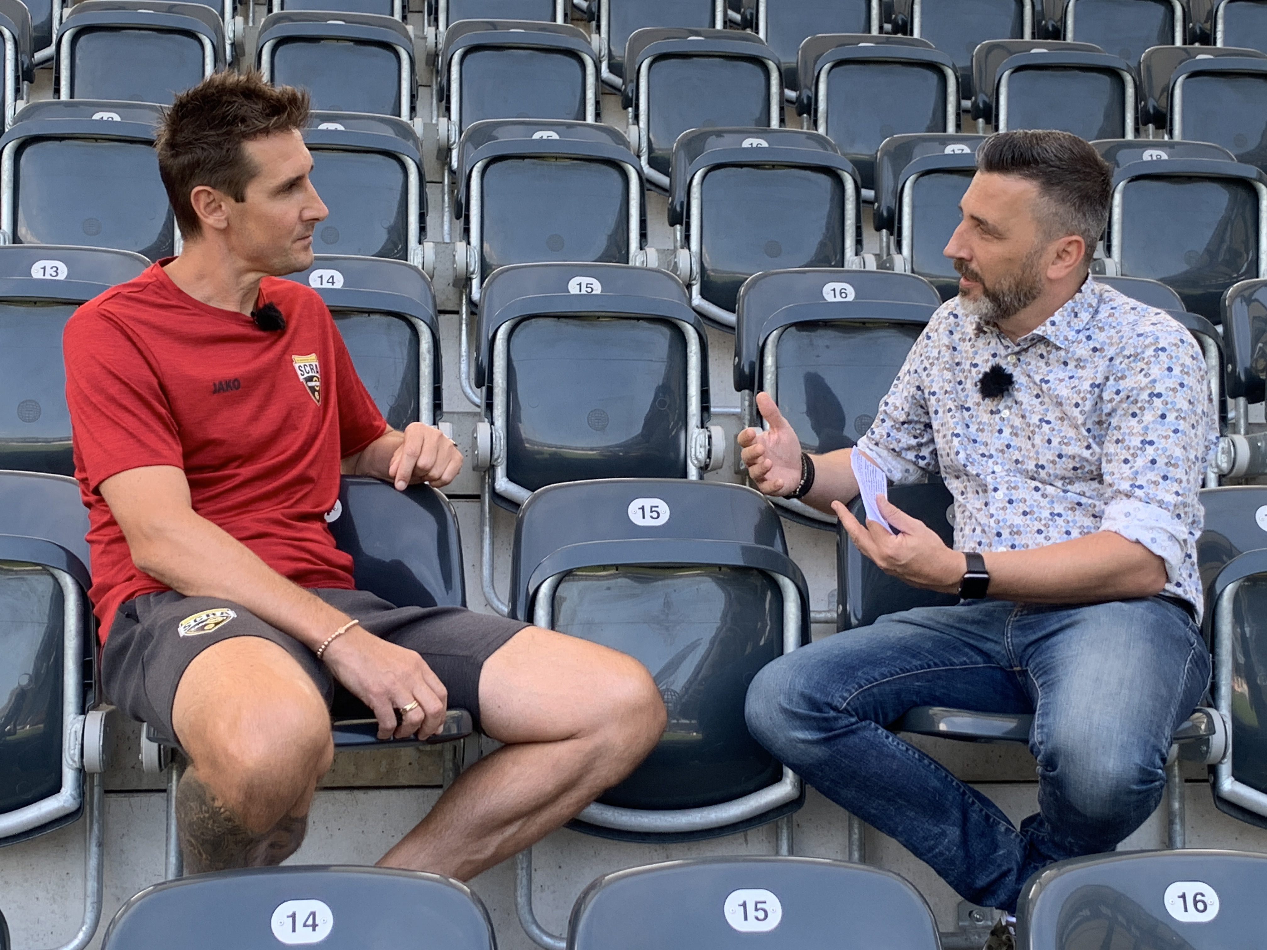 Miroslav Klose im Gespräch mit Pascal Pletsch.