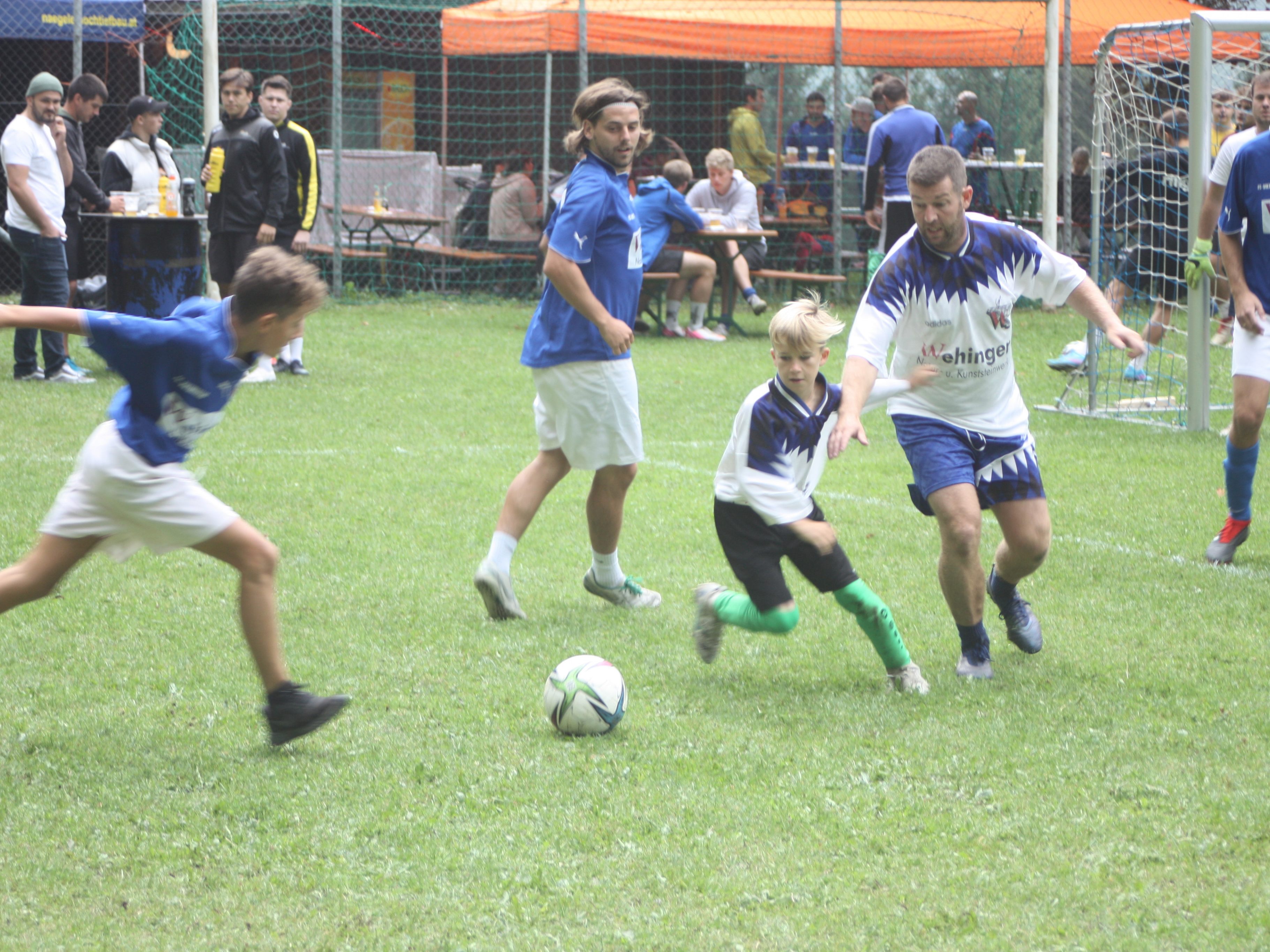 Das Highlight vom Kleinfeldturnier: FC Viktorsberg traf auf den Schiverein Viktorsberg.