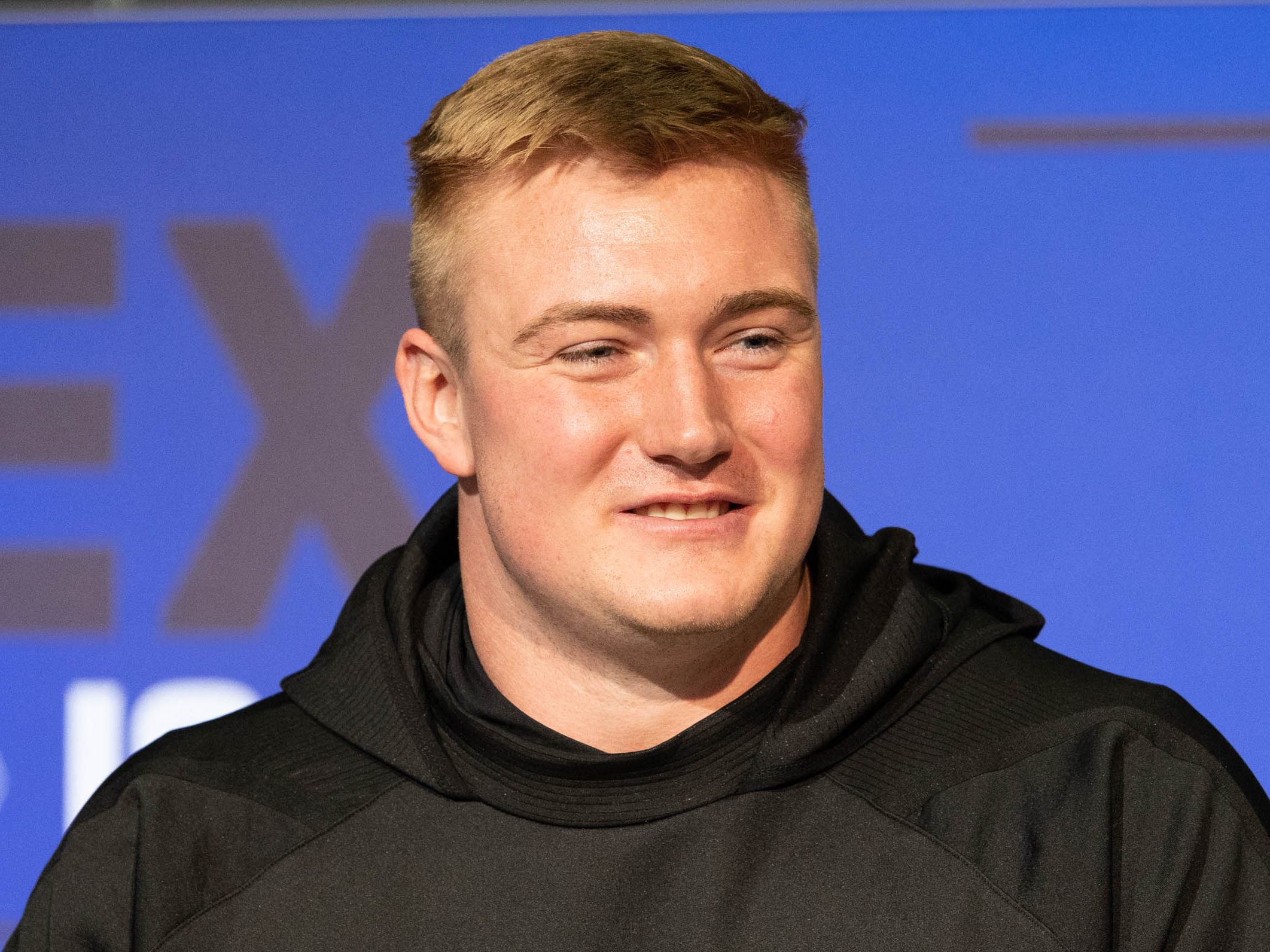 Der Wiener Bernhard Raimann hat am Sonntag sein NFL-Debüt gefeiert.