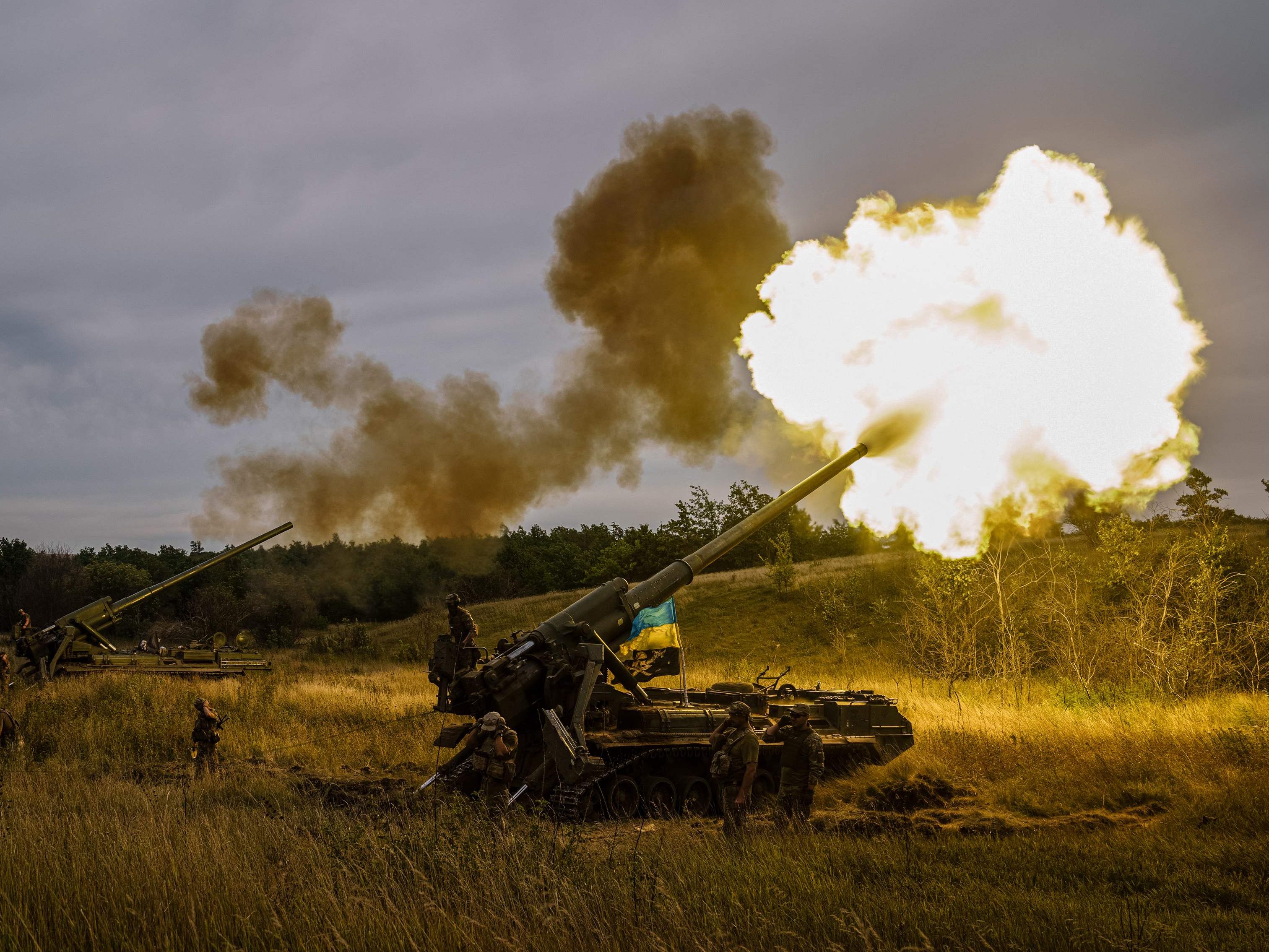 Ukrainische Truppen haben russische Munitionsdepots bei Cherson zerstört.