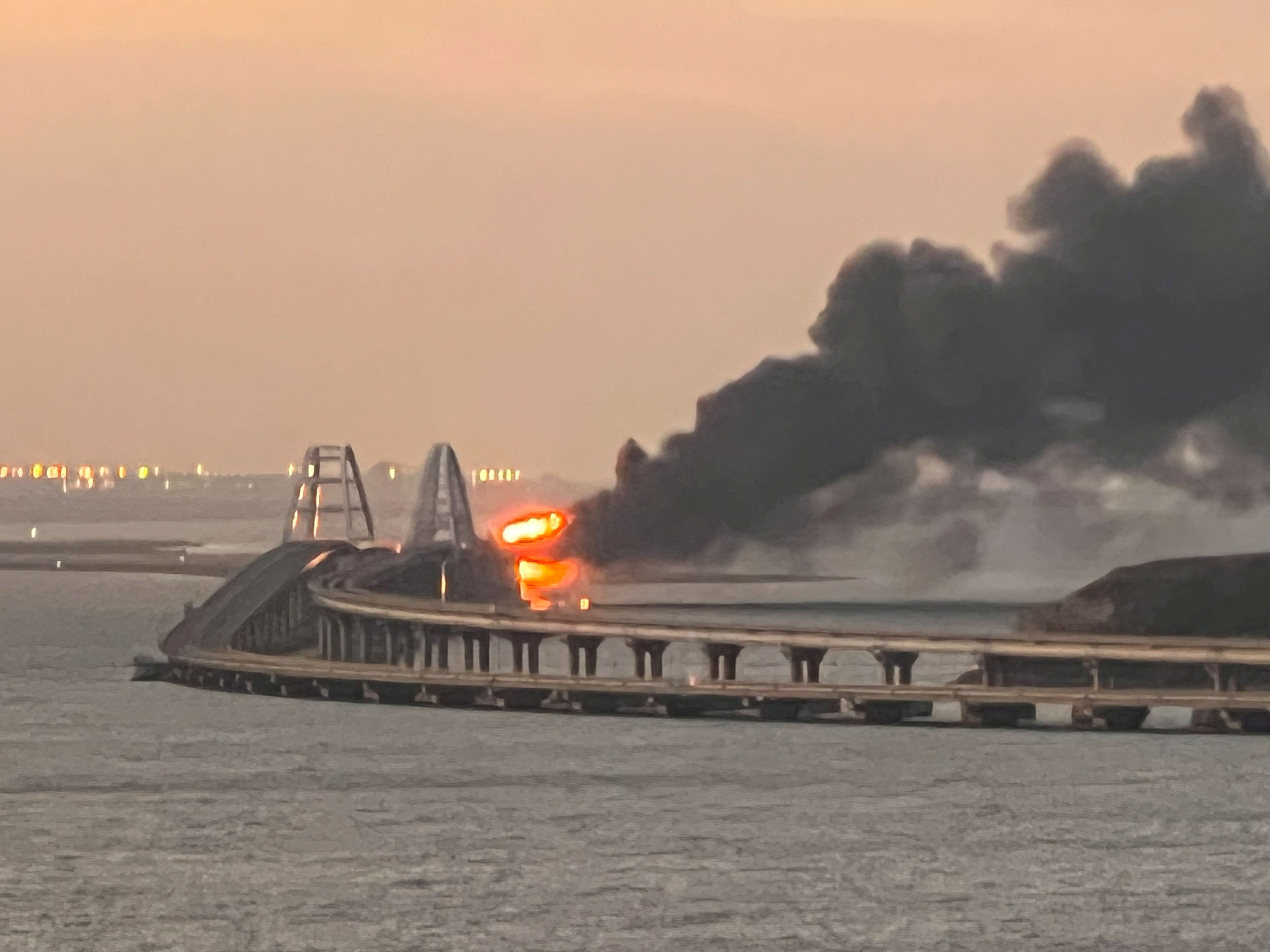 Rückschlag für Putin: Die Explosion auf der Krim-Brücke.