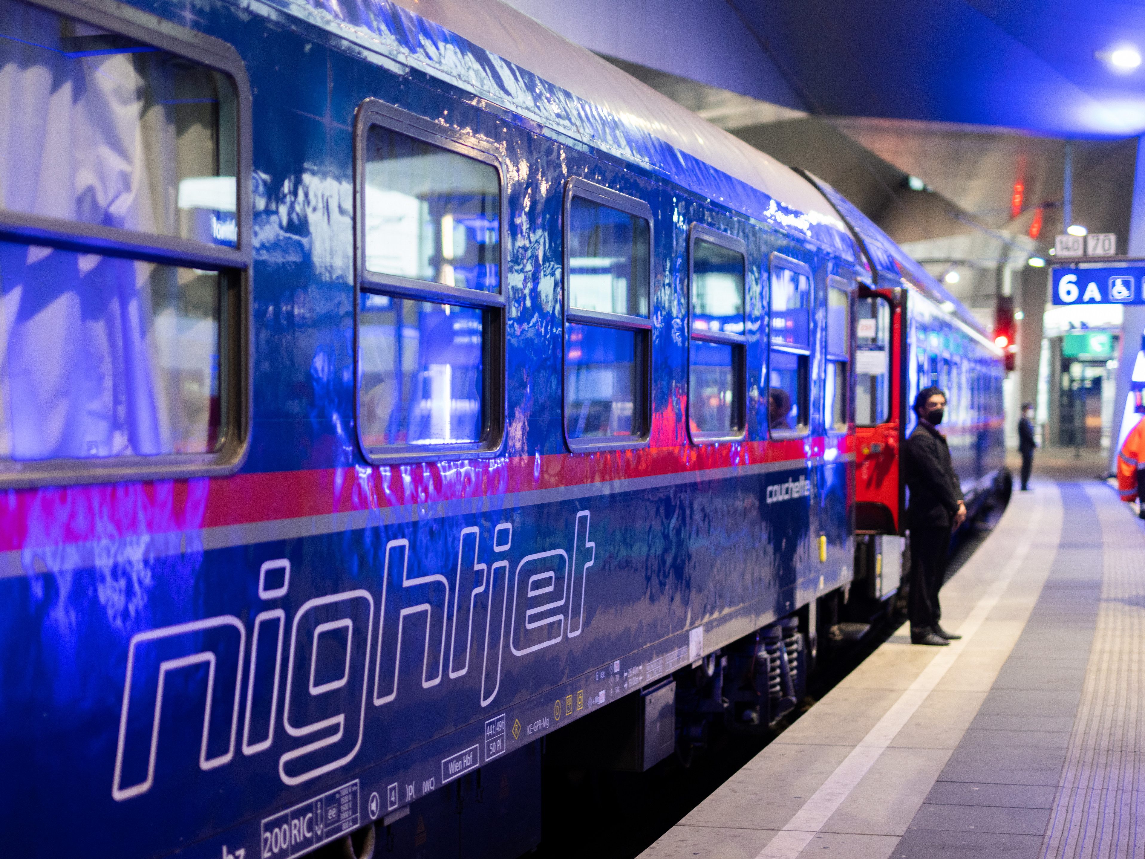Der mit Bettwanzen verseuchte Liegewagen musste geräumt werden.