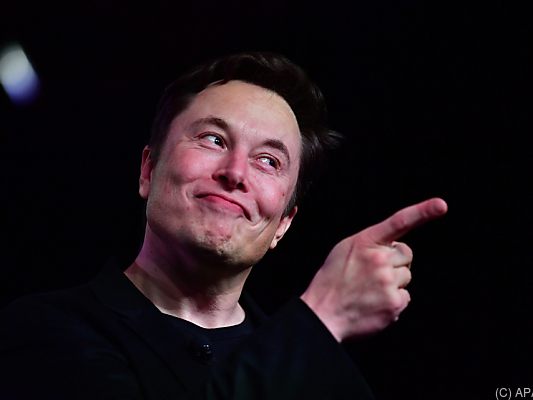Multi-Multimilliardär Elon Musk herrscht nun auch bei Twitter