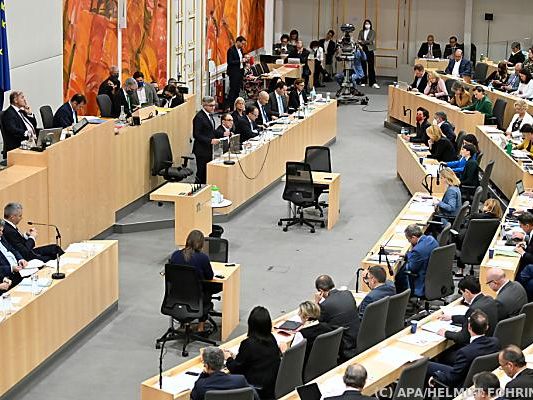 Schlussabstimmung nach drei Tagen Plenardebatte über alle Kapitel
