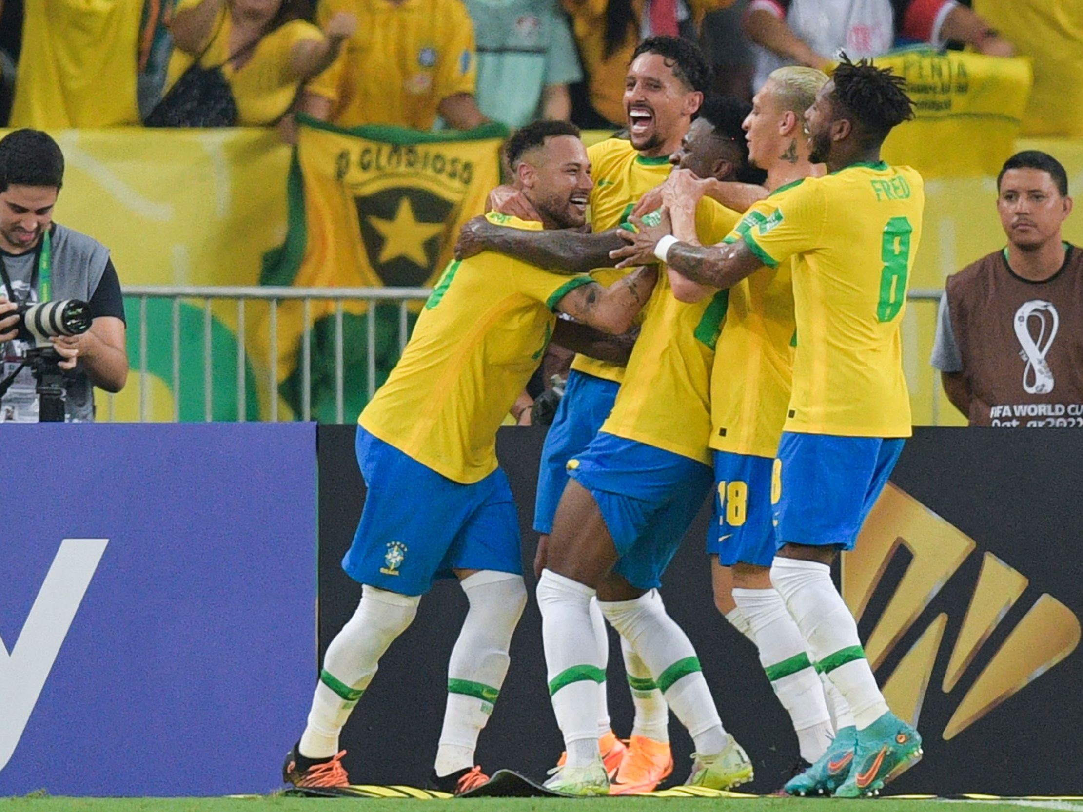 Der Spielplan für die Fußball-WM 2022 in Katar beginnt am 20.11. Brasilien spielt am 24.11. das erste Mal.