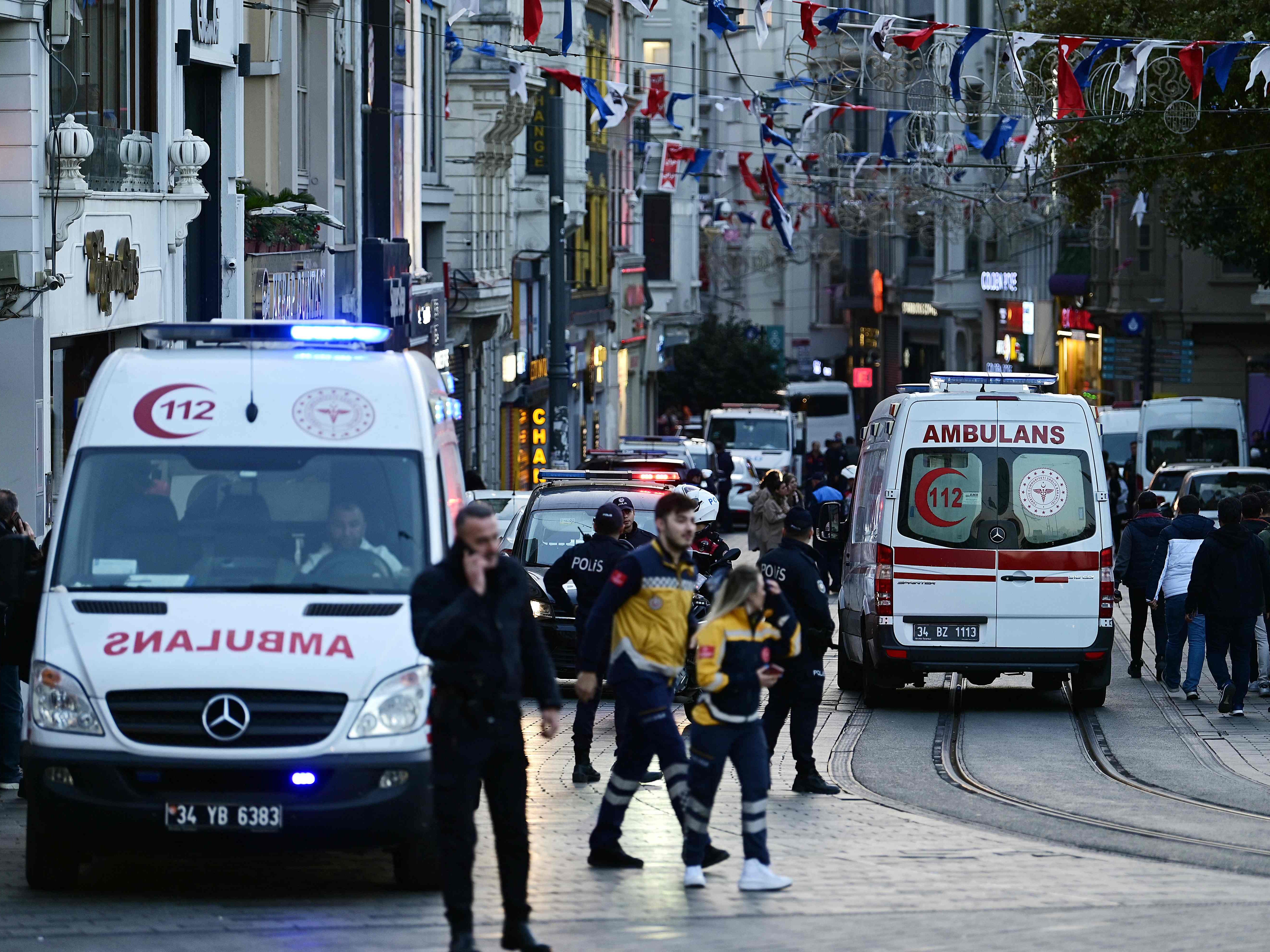 Bei einer Explosion in Istanbul wurden mehrere Personen getötet.