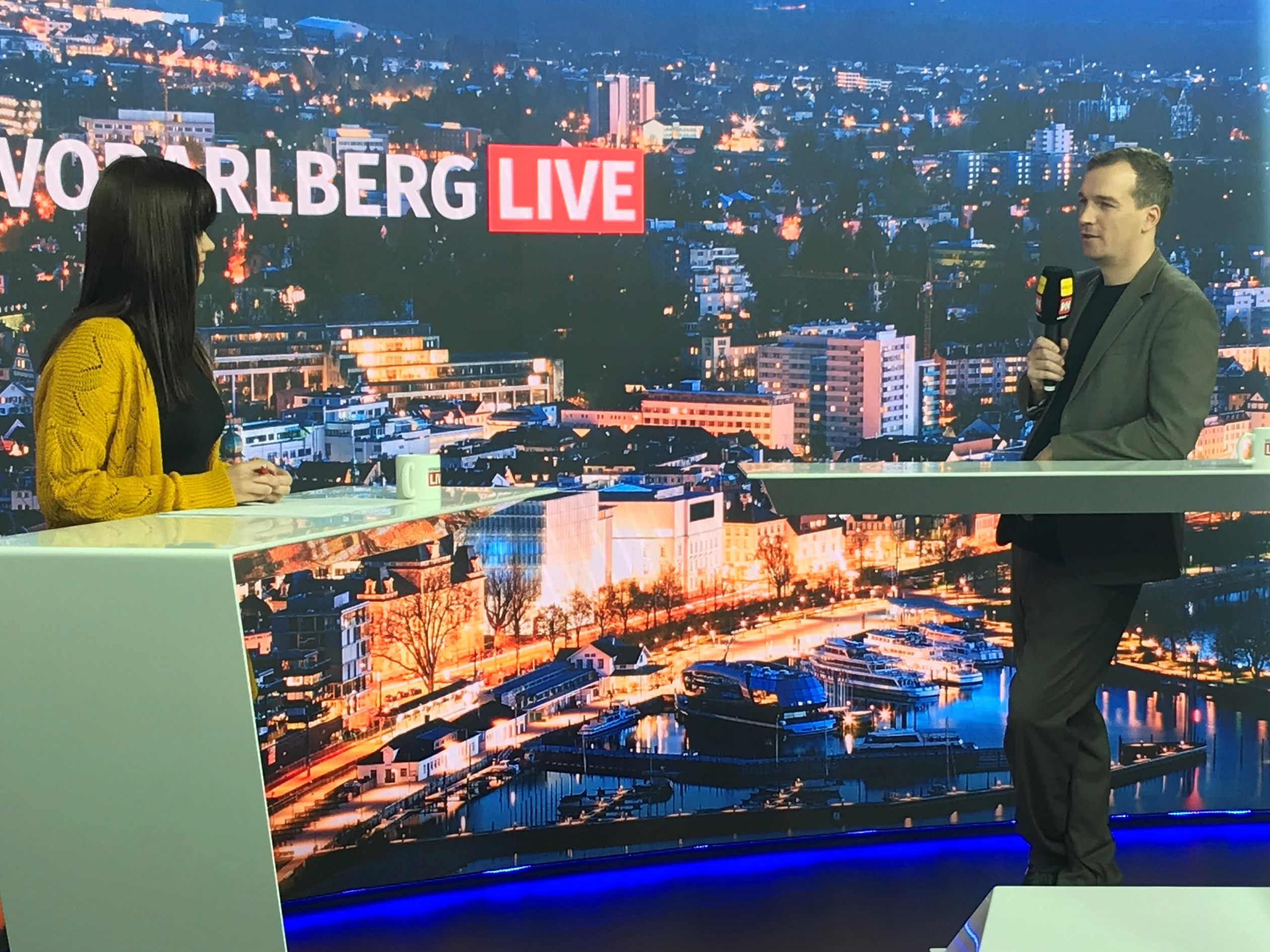 Magdalena Raos begrüßte Antonio Della Rossa im Studio.