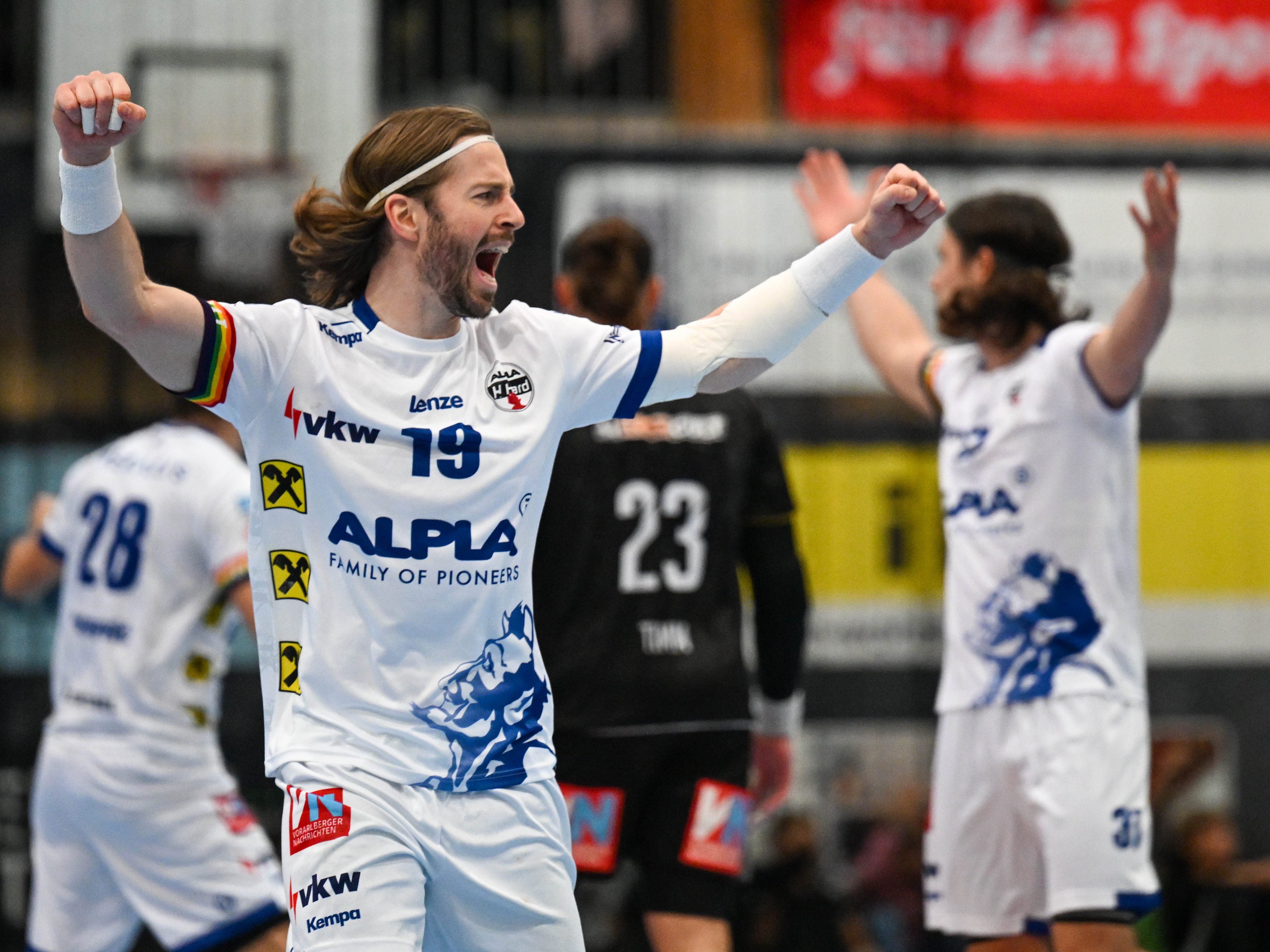 Nico Schnabl und der HC Hard jubelten über den Derbysieg in Bregenz.