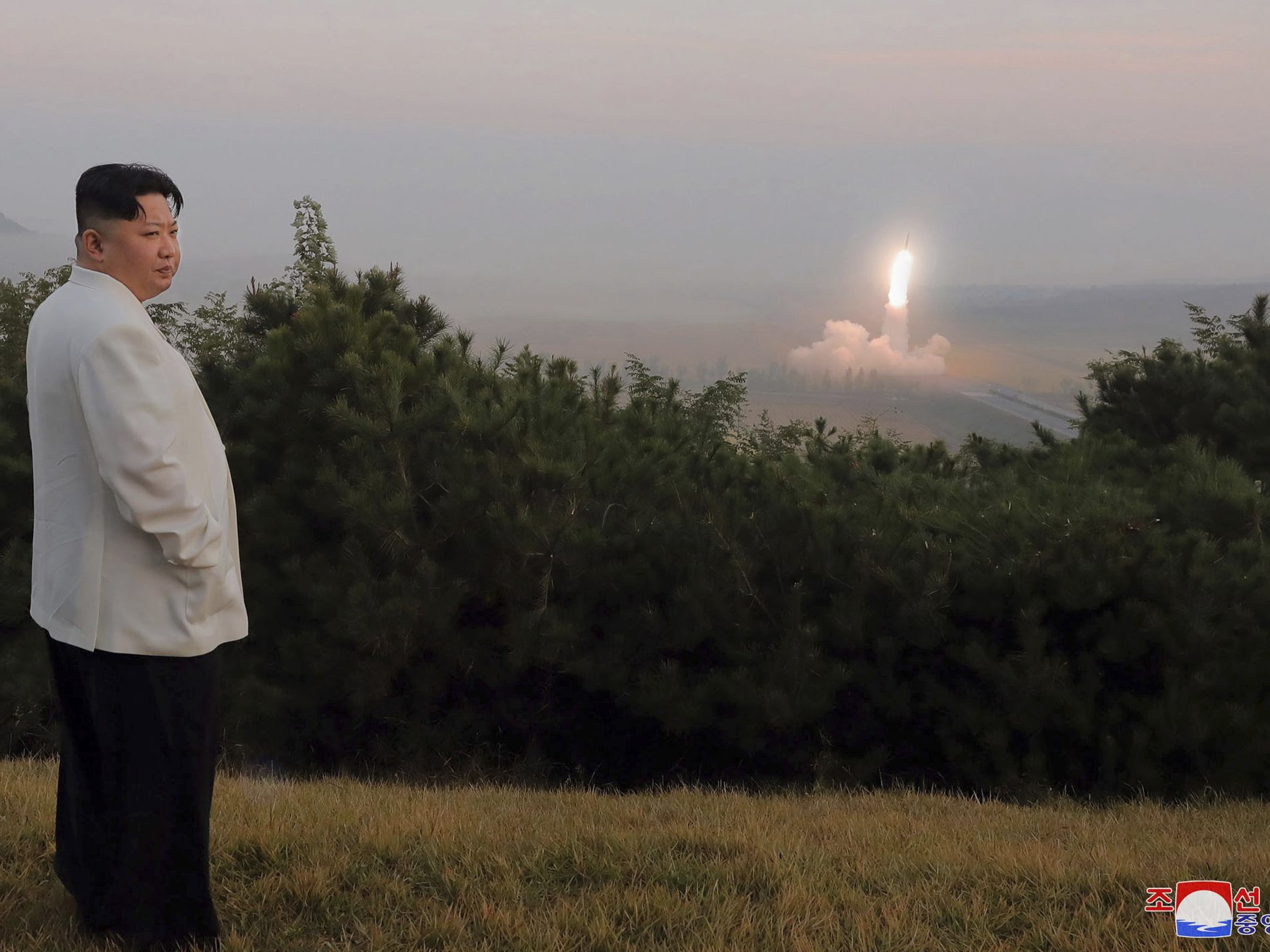 Nordkorea führte zuletzt ungewohnt häufig Raketentests durch - Machthaber Kim Jong-Un ist bei solchen Tests oft persönlich anwesend.