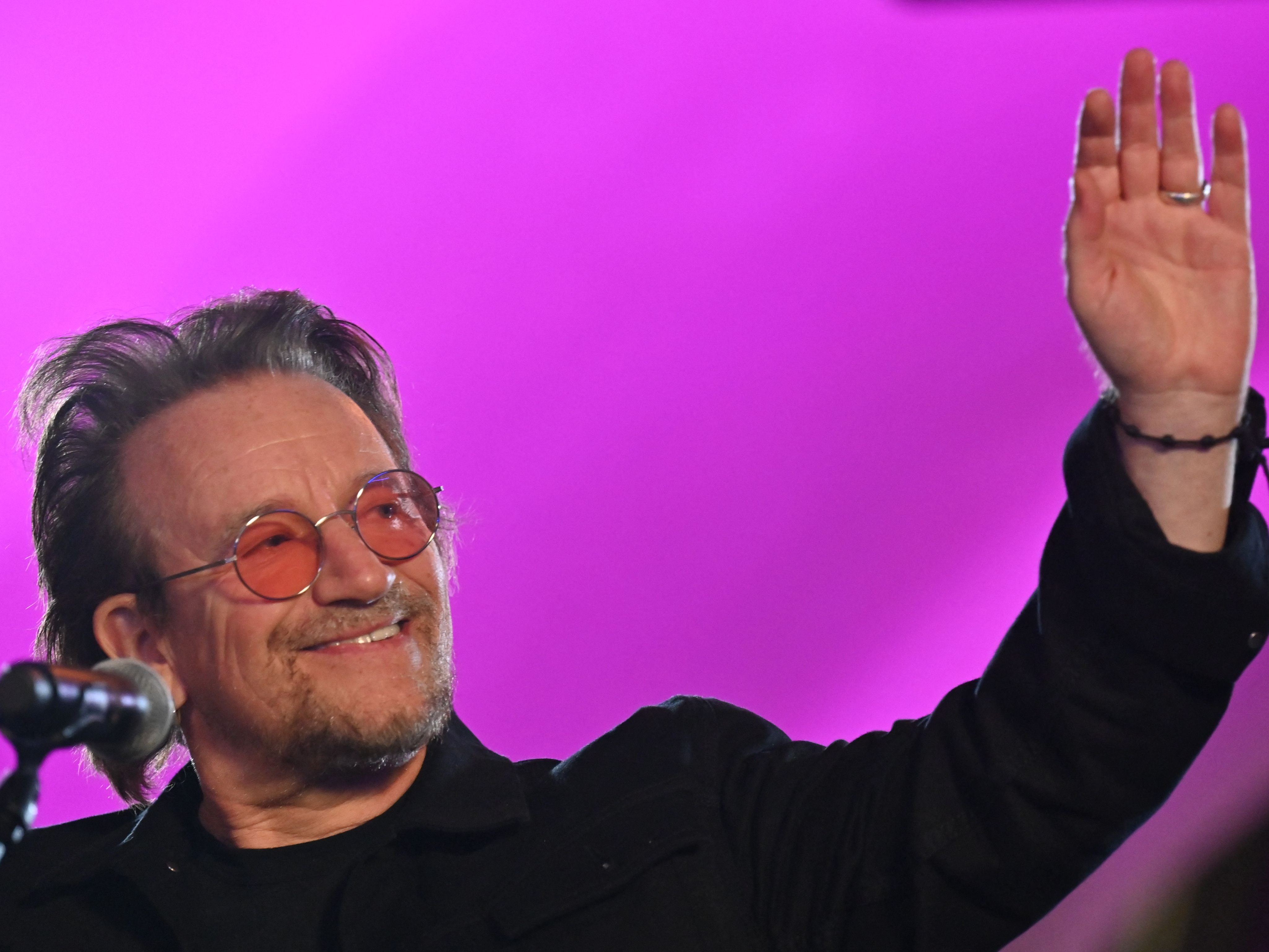 40 Lieder sind auf der Werkschau "Songs of Surrender" zu finden. Im Bild: U2-Sänger Bono.