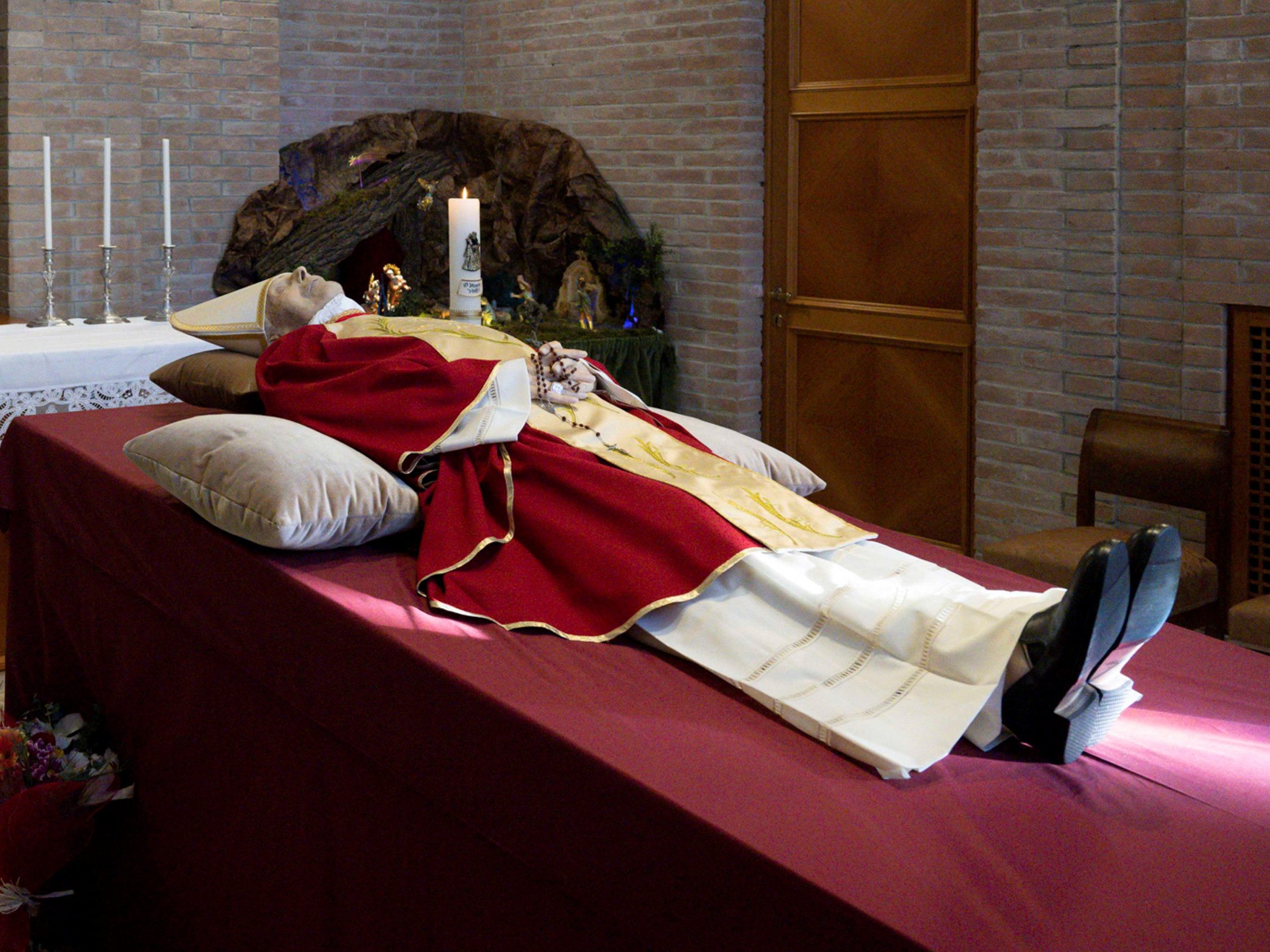 Kirche steht vor der Frage: Wie sehen die Trauerfeiern für Joseph Ratzinger aus?
