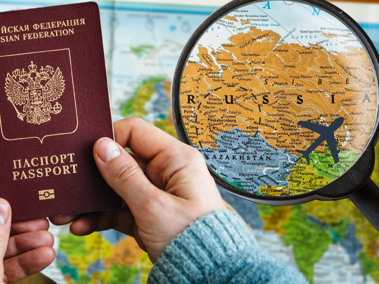 Die vier Diplomaten werden des Landes verwiesen und müssen nach Russland zurück.