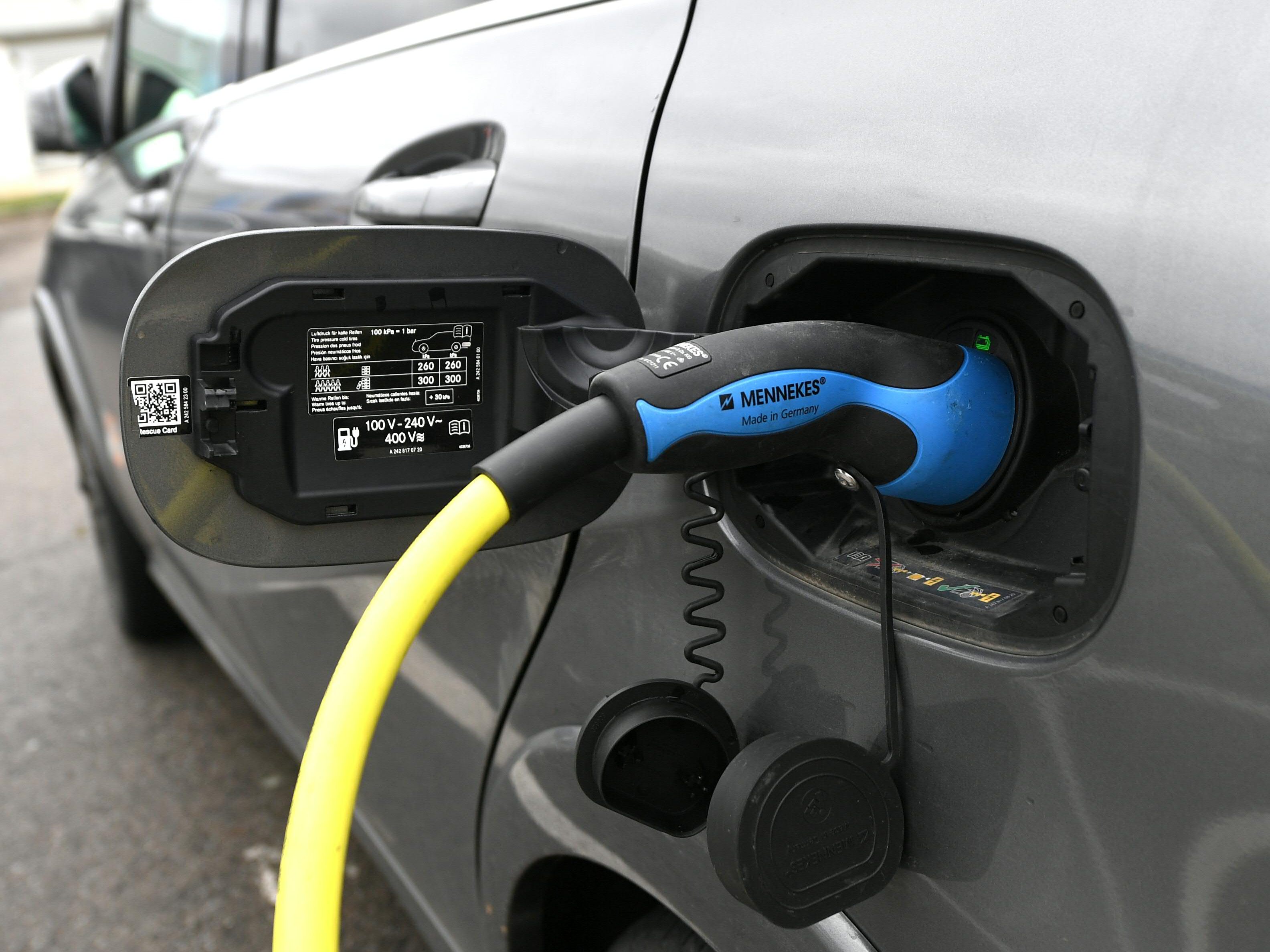 Einige Ladezonen in Wien werden zu Elektro-Ladestationen.