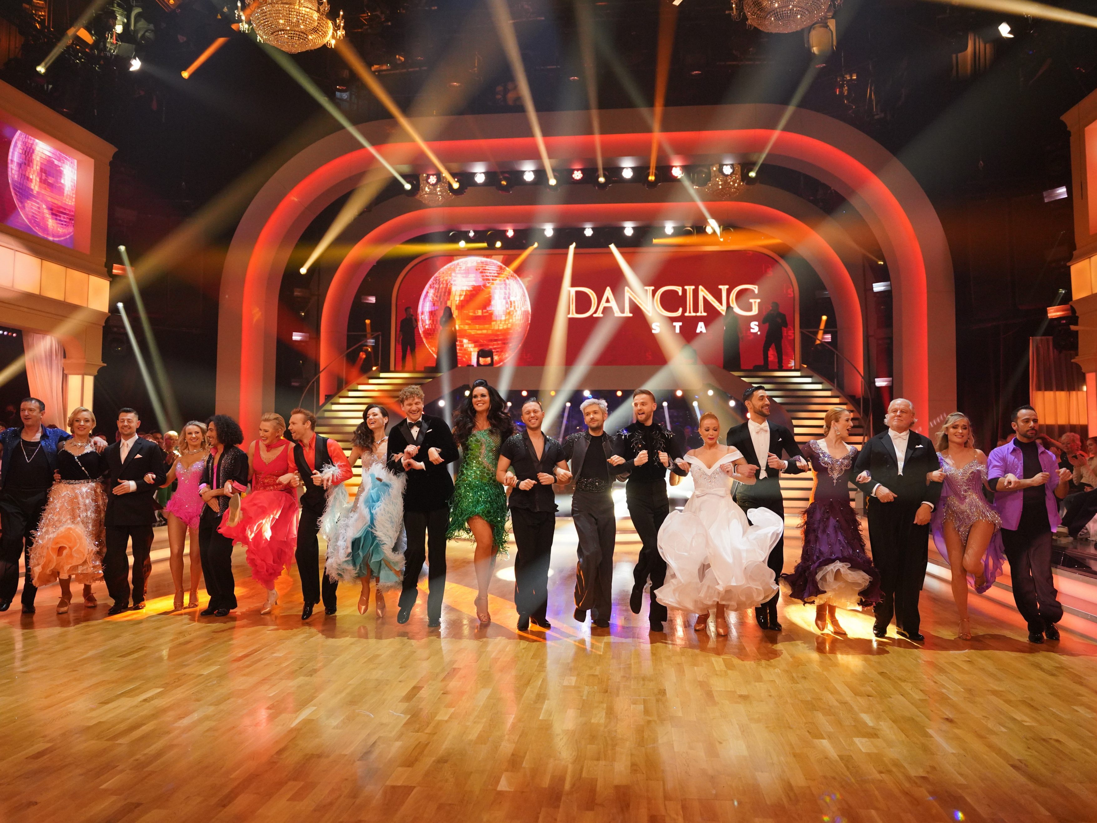 Am Freitagabend startete die 15. Staffel der ORF-"Dancing Stars".