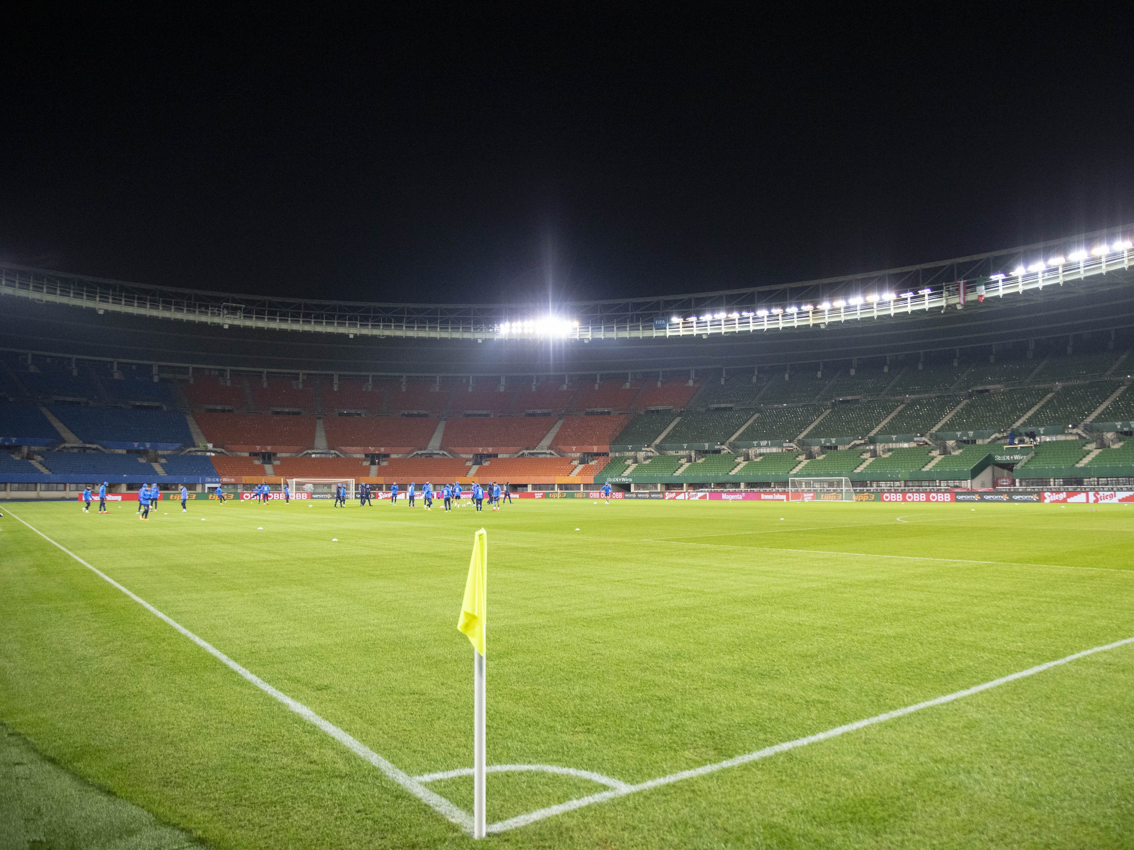 ÖFB-Teamchef Ralf Rangnick vermisst im weitläufigen Happel-Oval Heimspielatmosphäre.