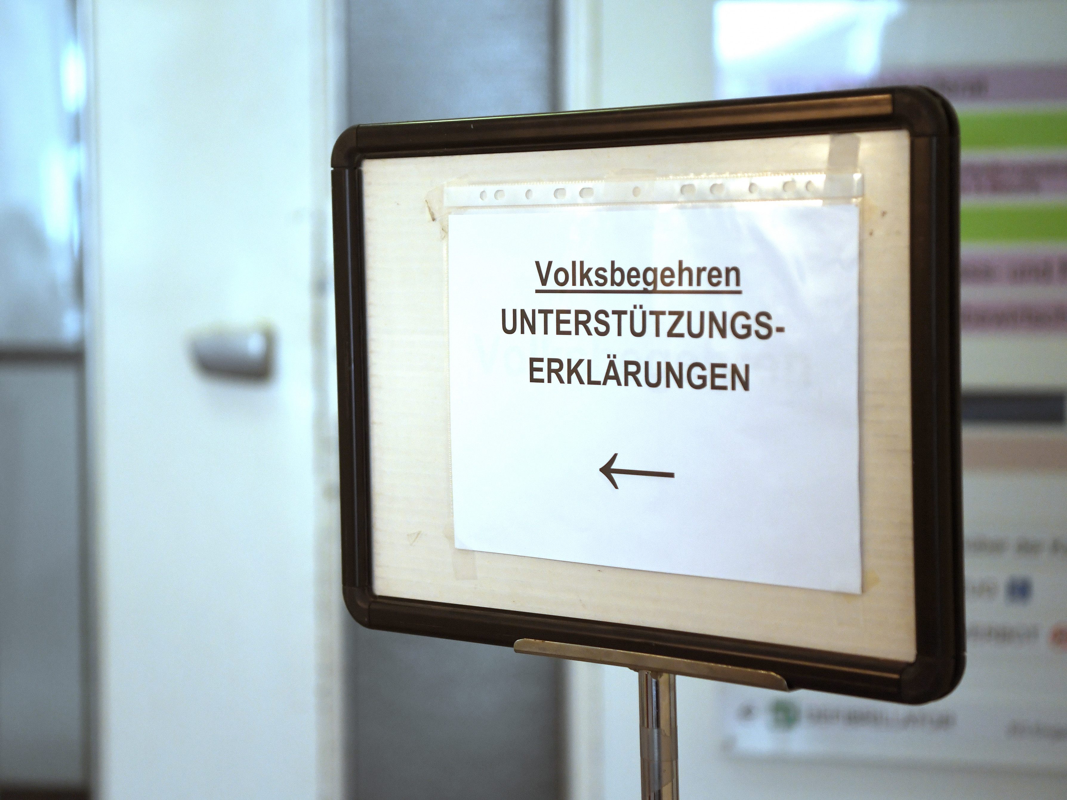 Der Nationalrat muss sich mit sieben weiteren Volksbegehren beschäftigen.
