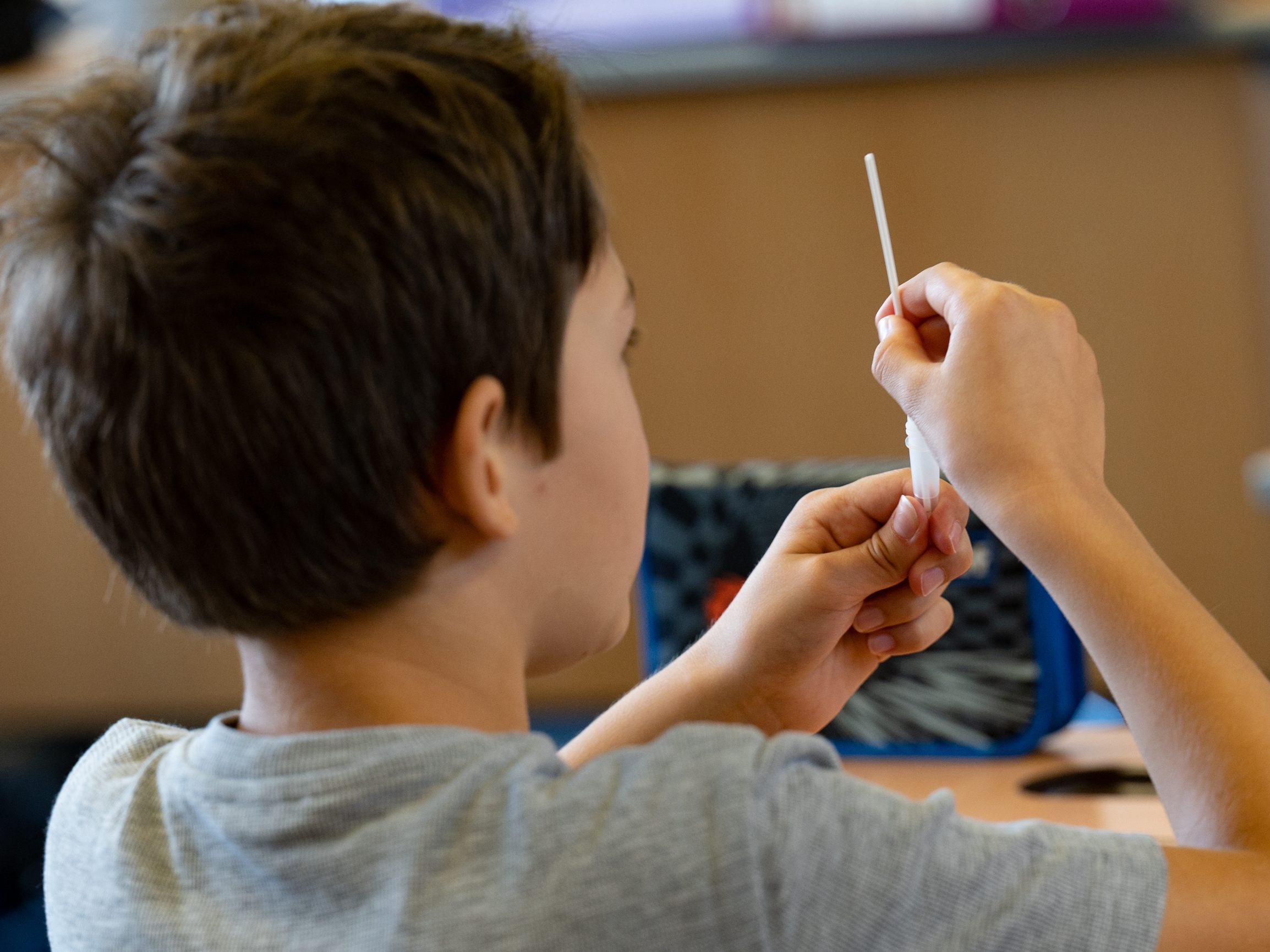 Verbleib von rund 35 Mio. Antigentests an Österreichs Schulen unklar.