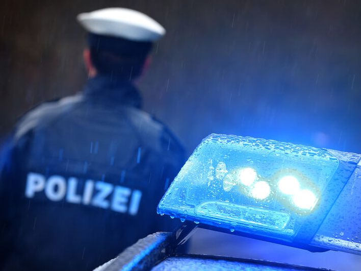 Bundespolizei vollstreckt Haftbefehle.