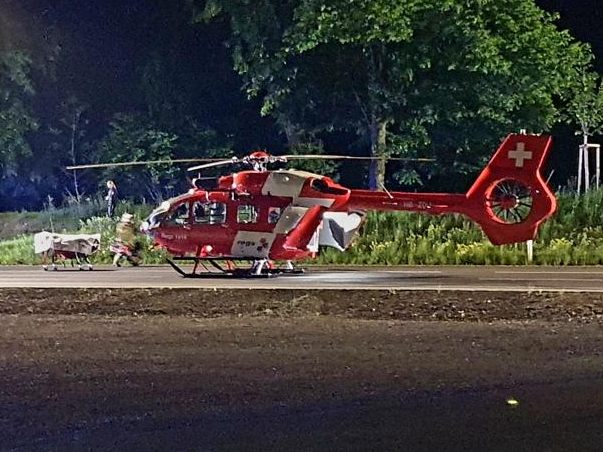 Medizinischer Notfall in Höchst - Schweizer Notruf gewählt.
